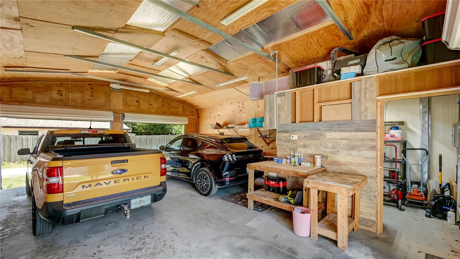 Garage/Workshop