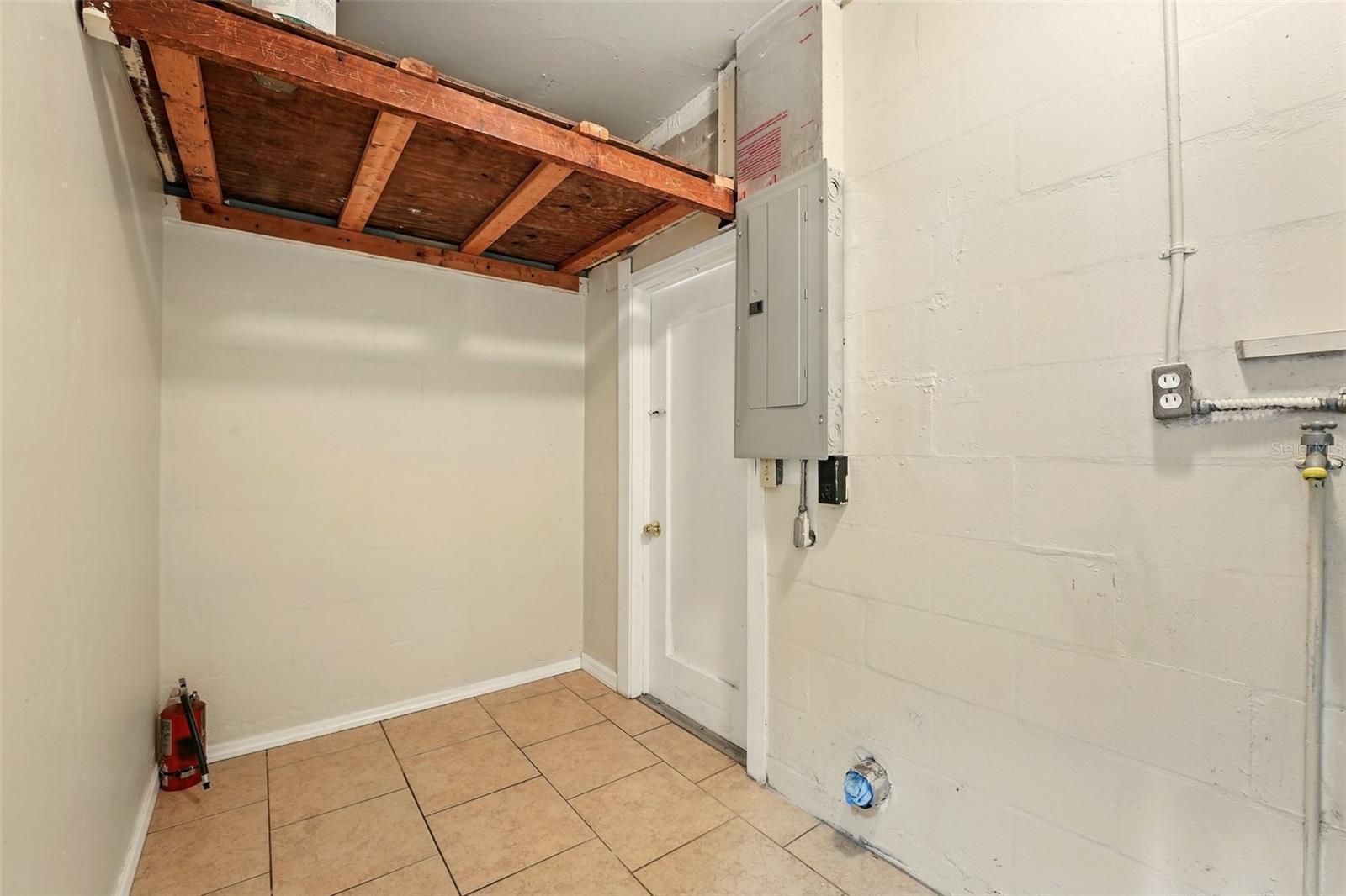 Washroom/Utility Room