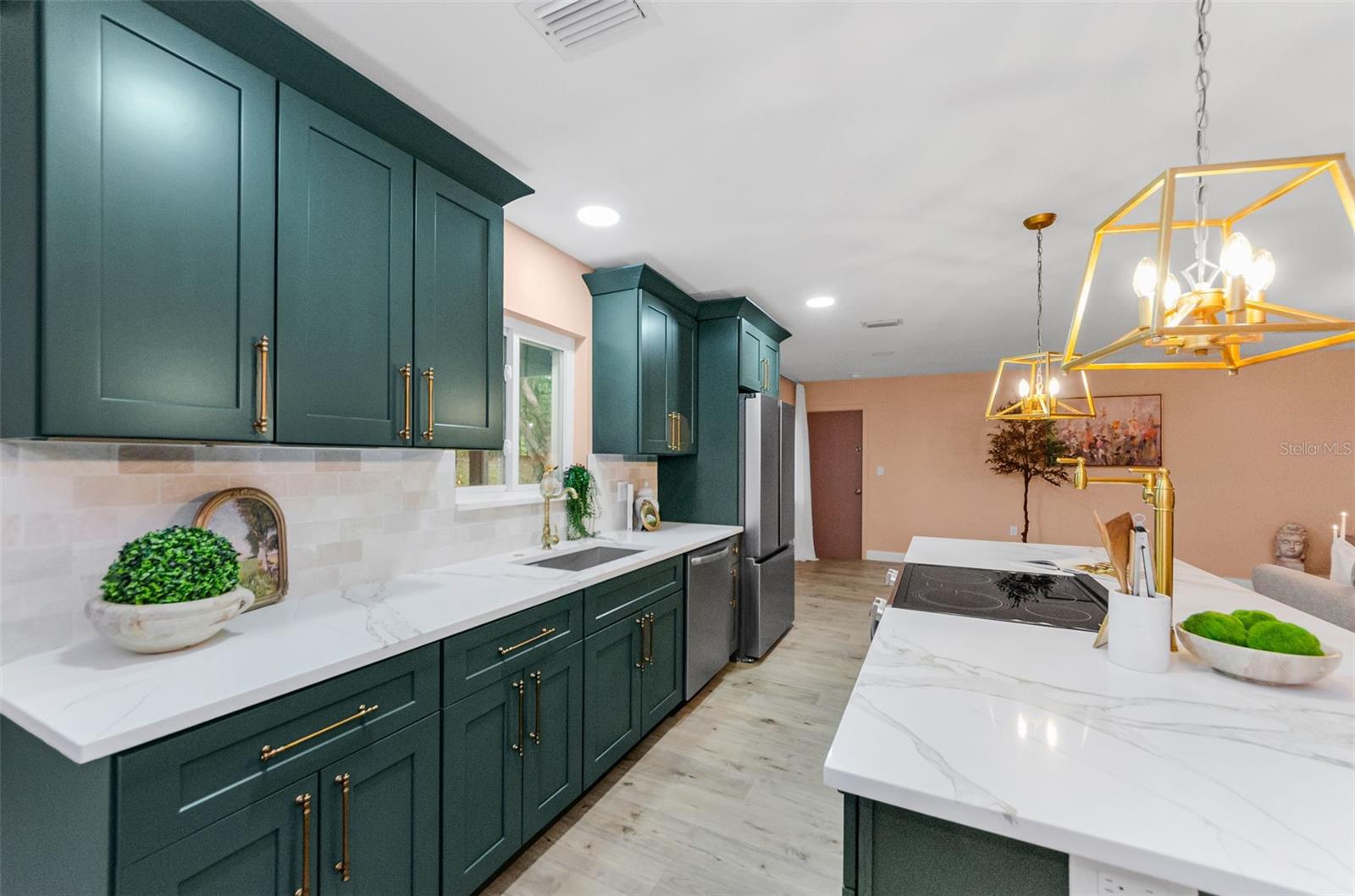 Love to Entertain? Look at this space!