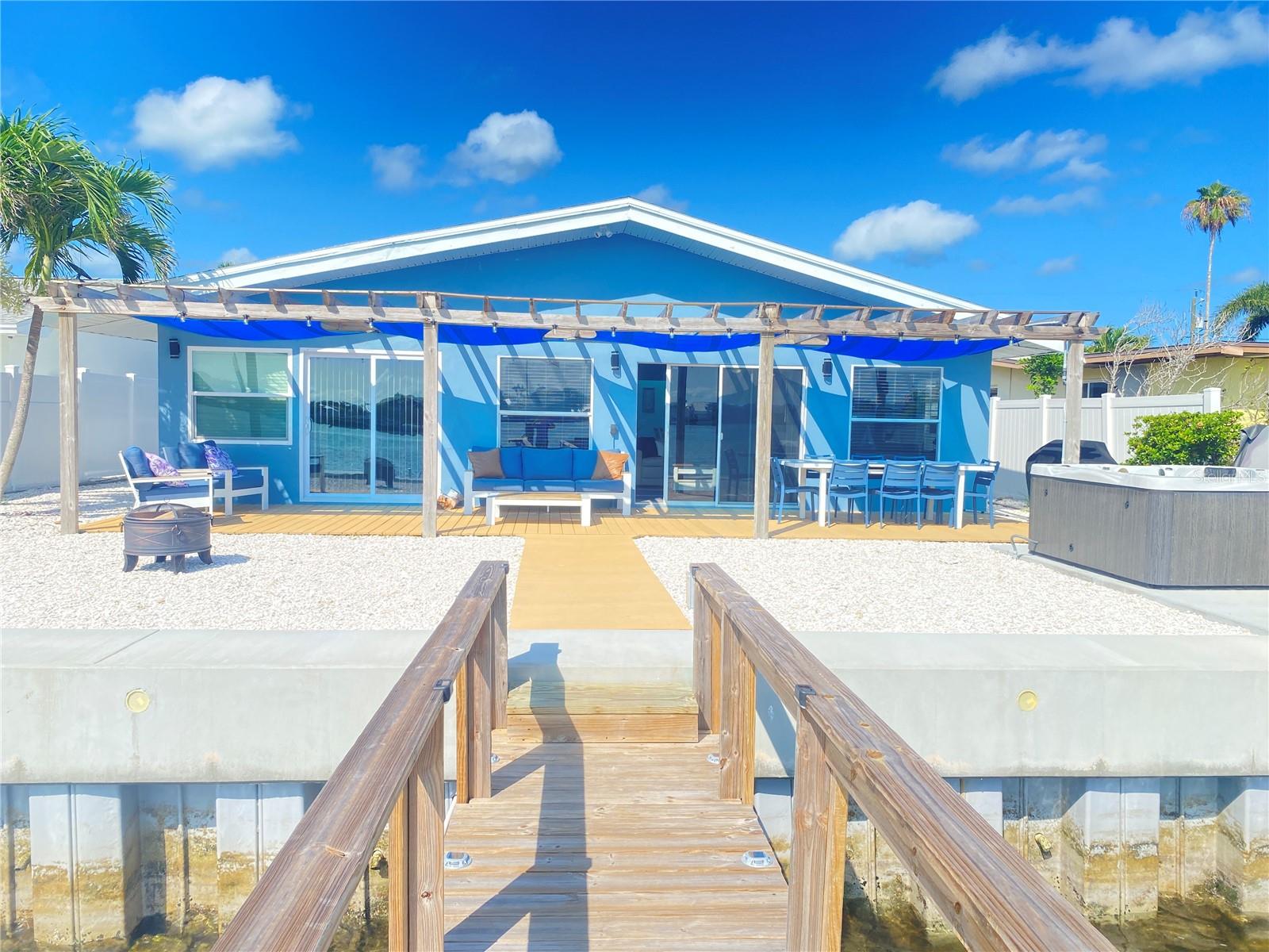 Back deck with all the amenities for a Florida beach lifestyle.