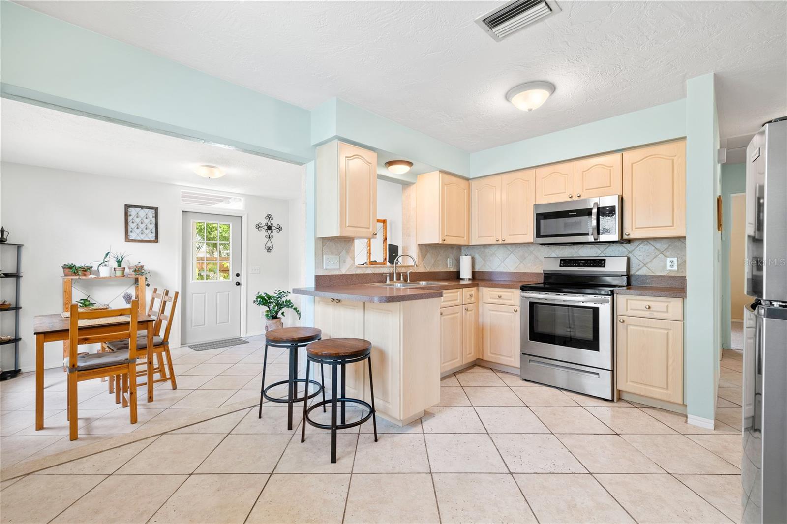 Open kitchen