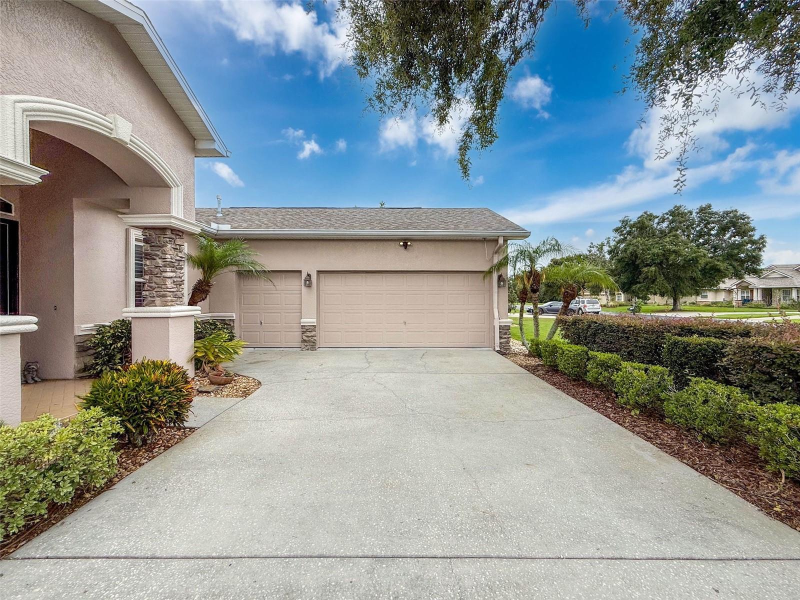 3 car garage