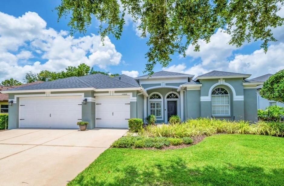 POOL HOME ON CONSERVATION LOT!