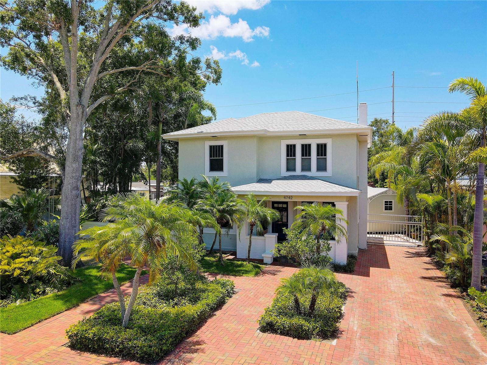 3-car driveway, off-street parking, office at end