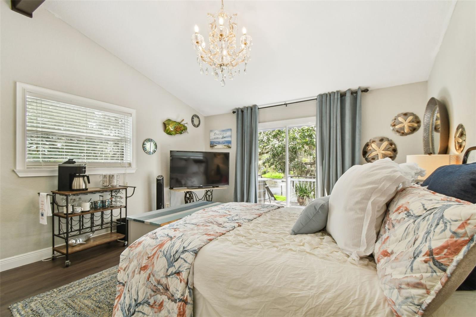 Upstairs Primary Bedroom