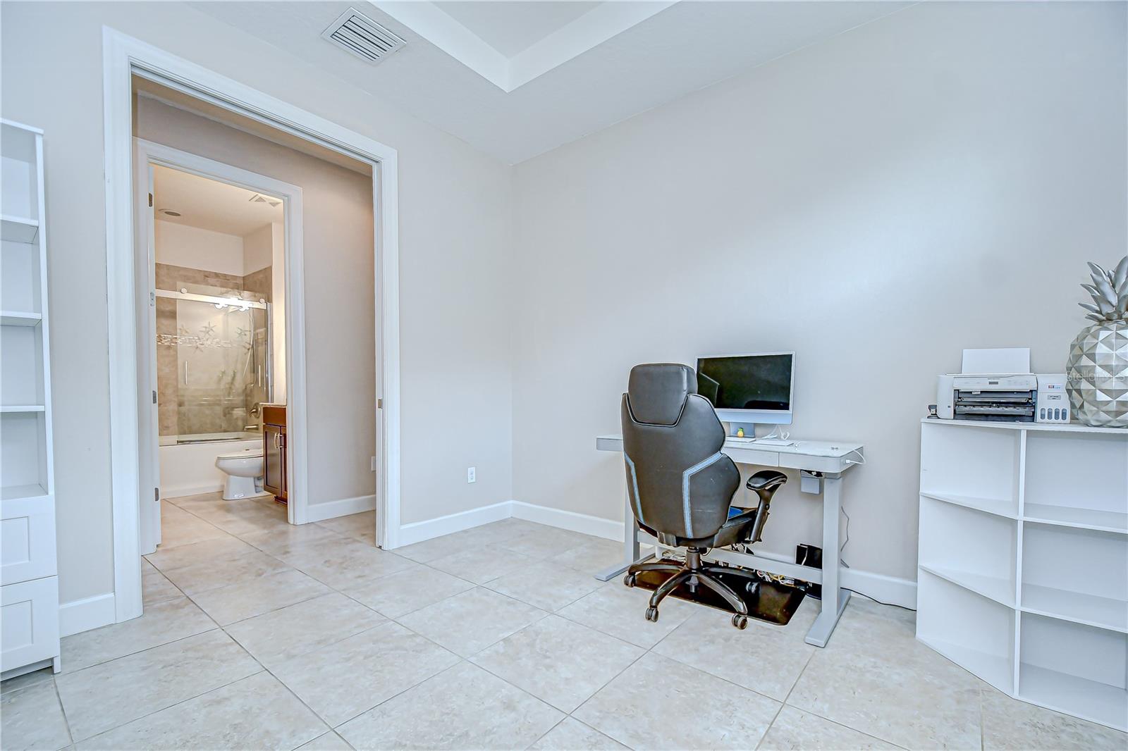 Office/ Den