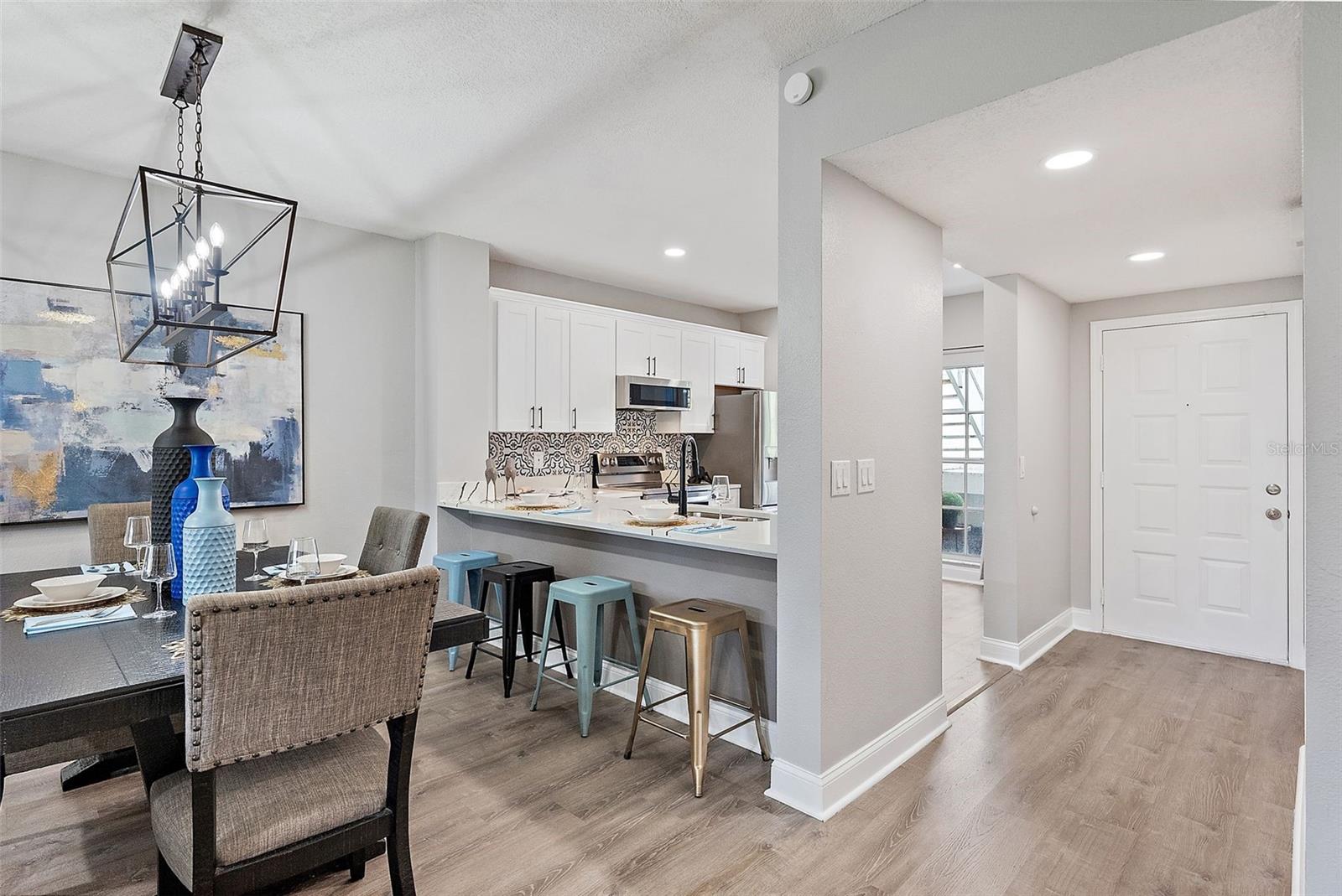 Kitchen/Breakfast Bar