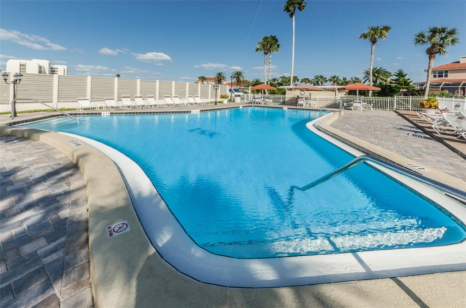 Saltwater/Heated Pool 1621 Gulf Blvd, Unit 407, Clearwater Beach, FL