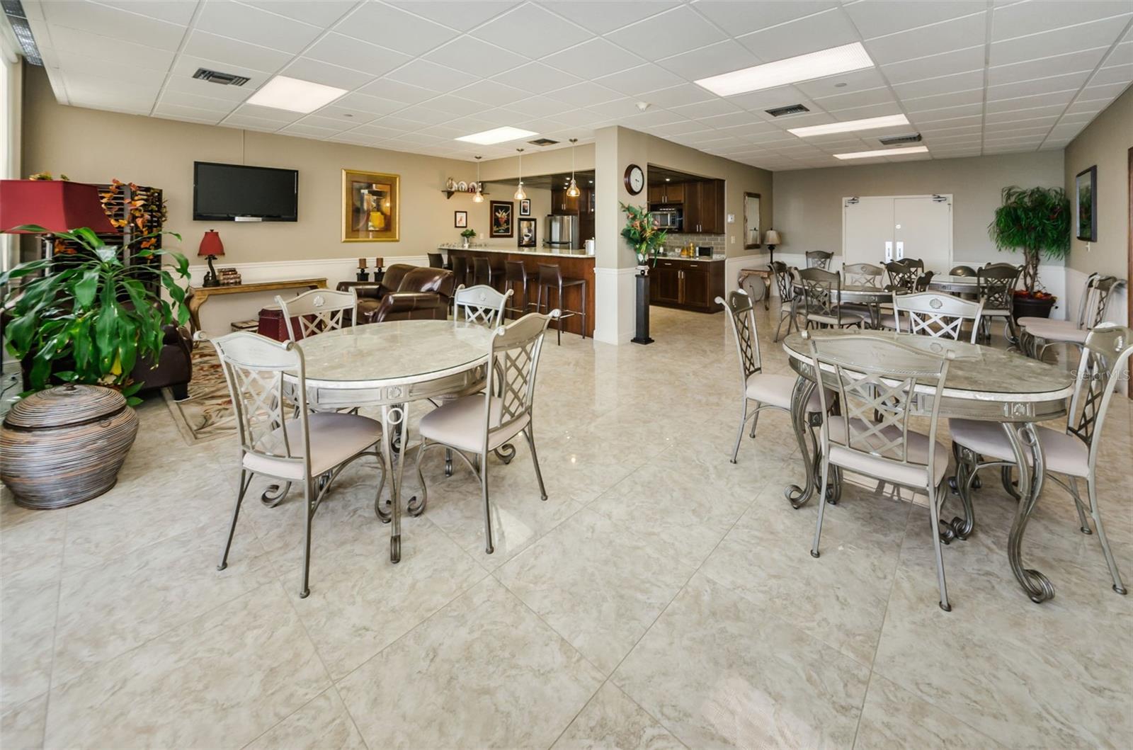Clubhouse 1621 Gulf Blvd, Unit 407, Clearwater Beach, FL
