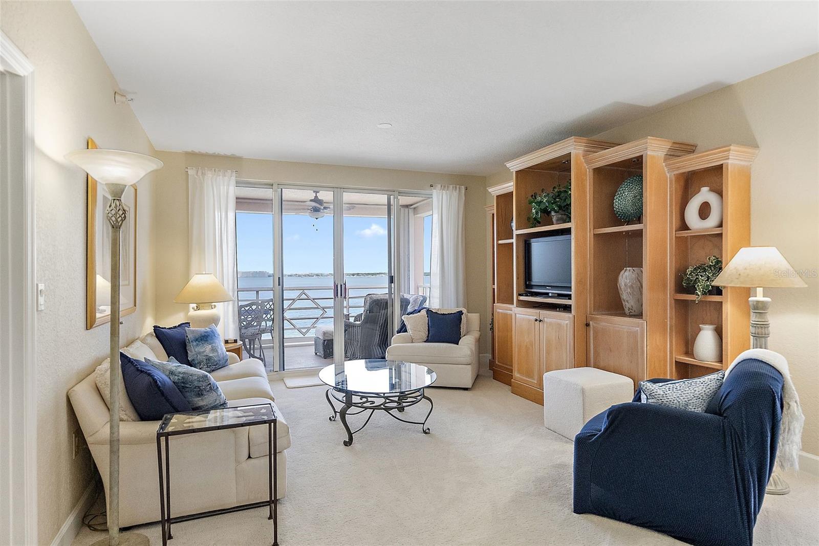 Living room to balcony