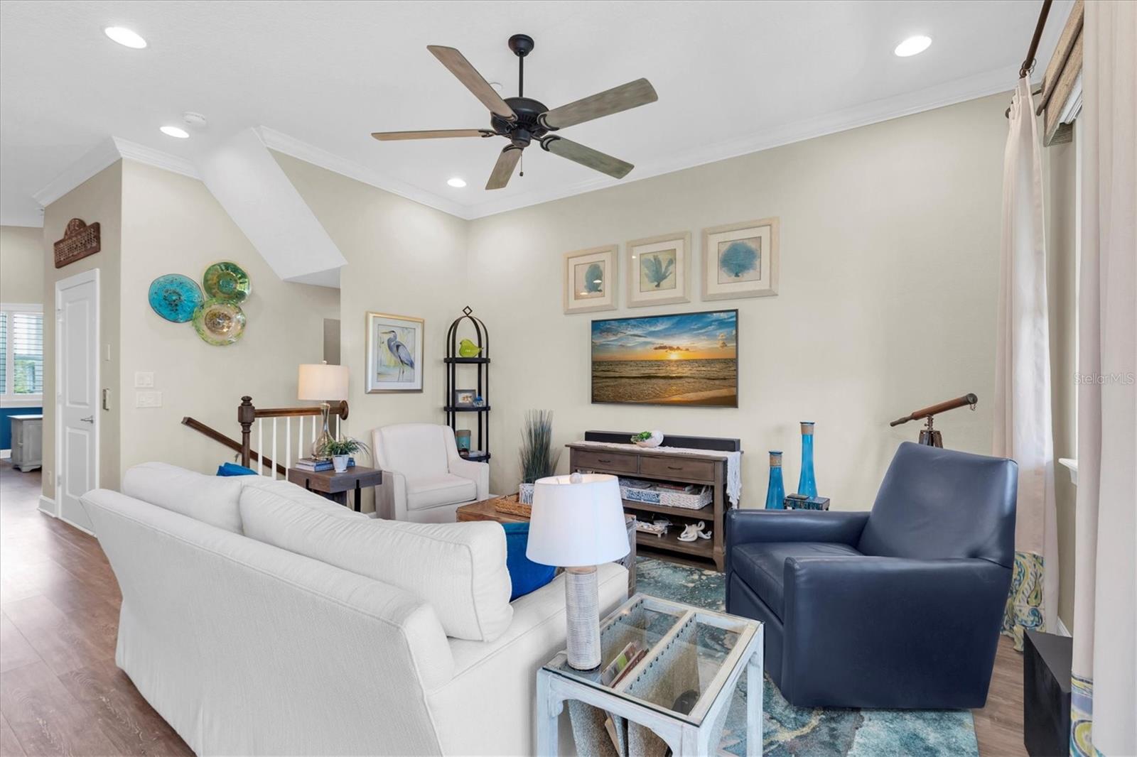 Living Room (2nd Floor)