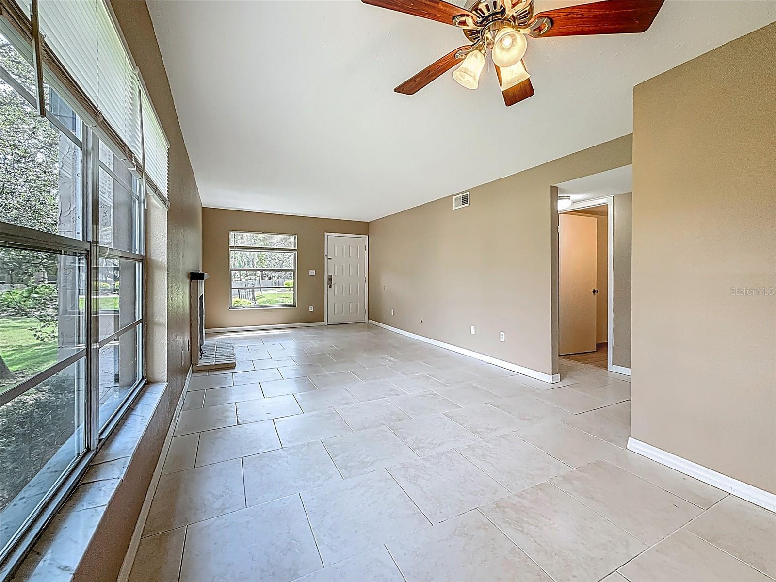 Living / dinning room