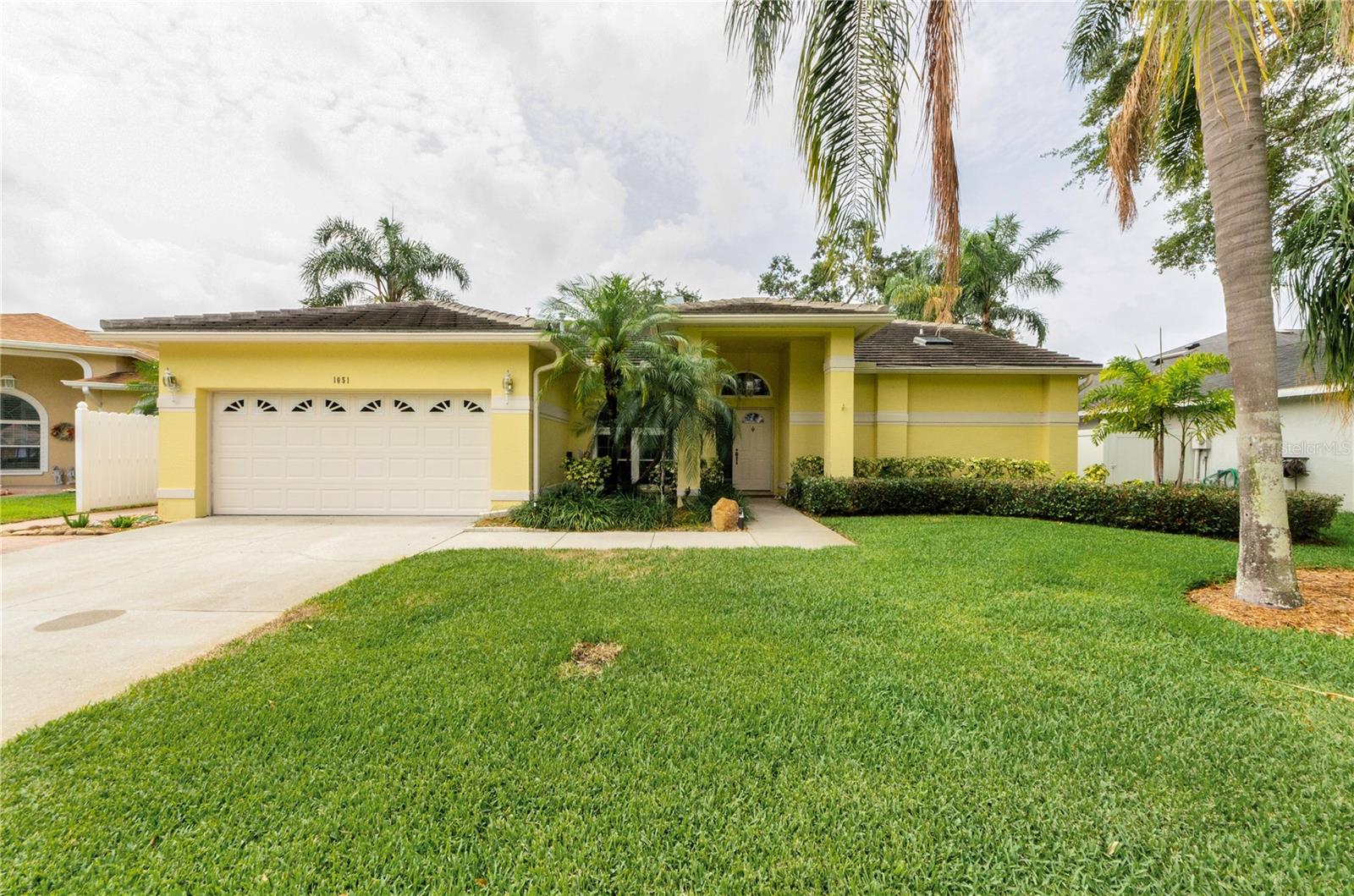 Front of this 4/2/2 pool home in Glynwood Highlands.