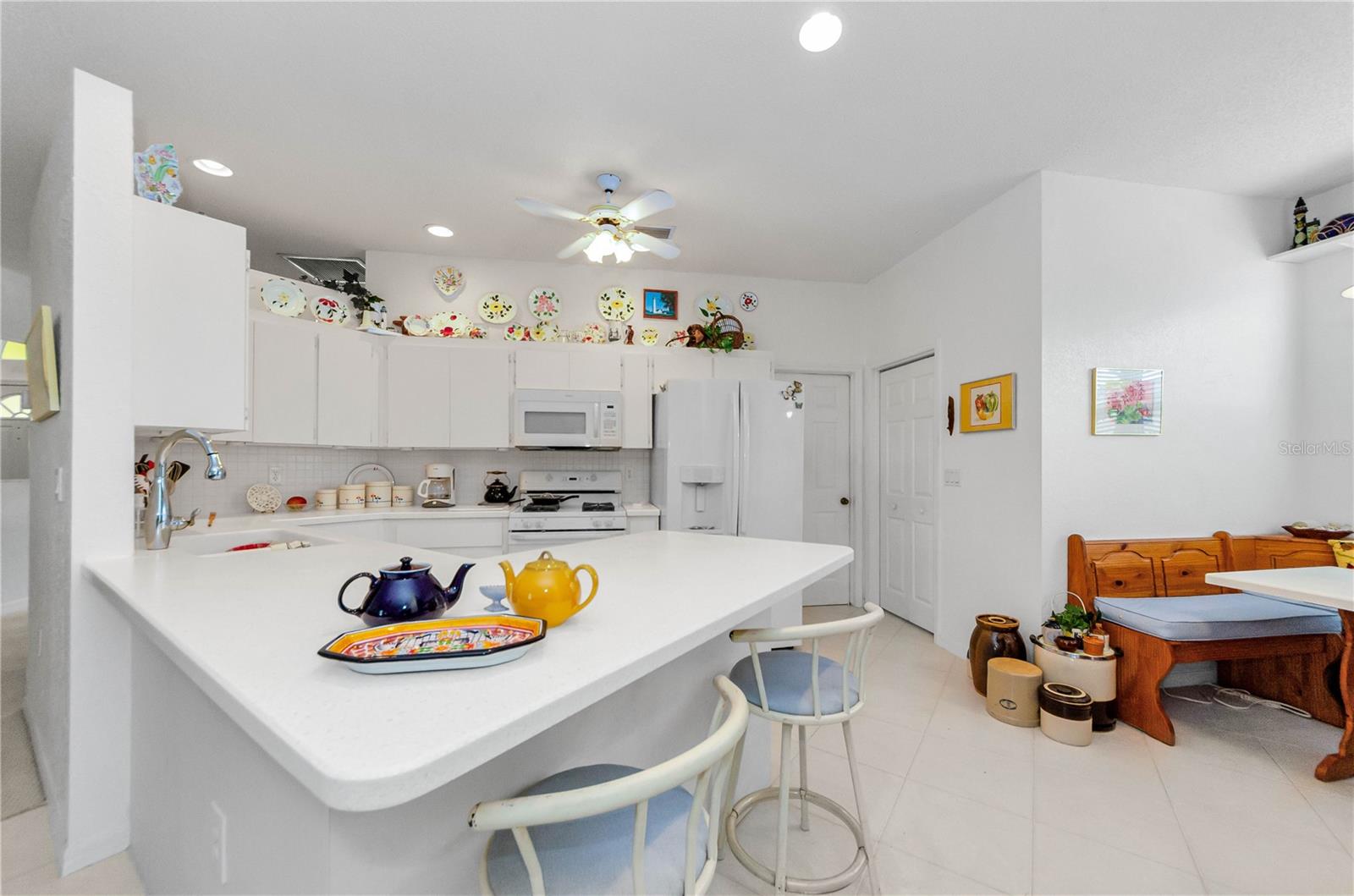 Cozy breakfast nook tucked in off kitchen.
