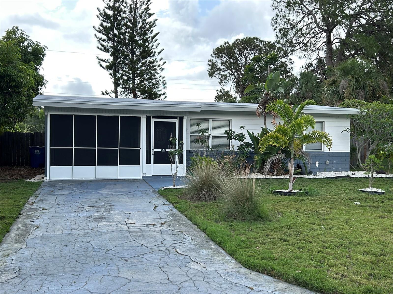 TB8393917