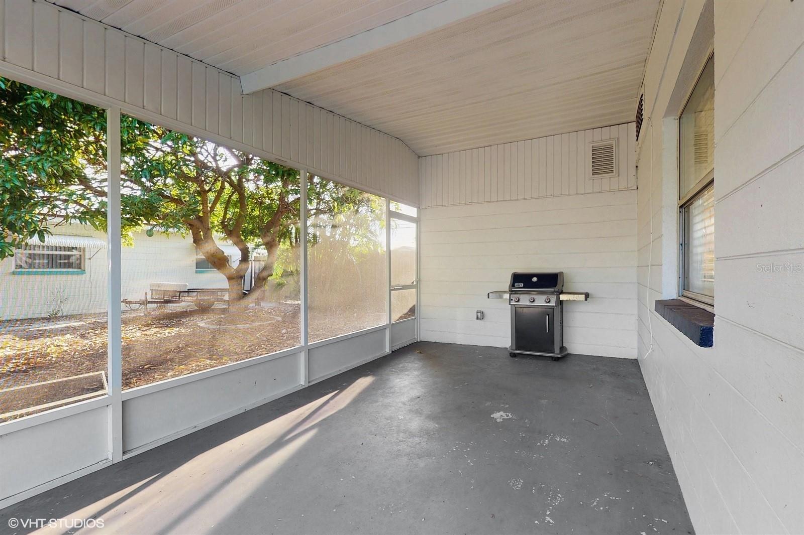 Enclosed Patio/Carport