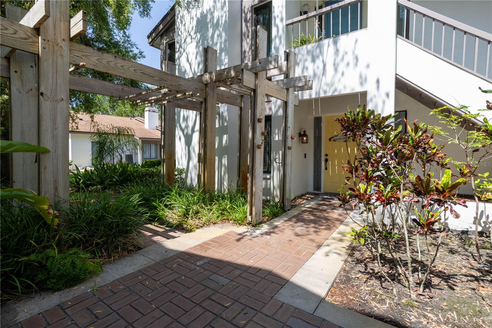 Front Entry Way!