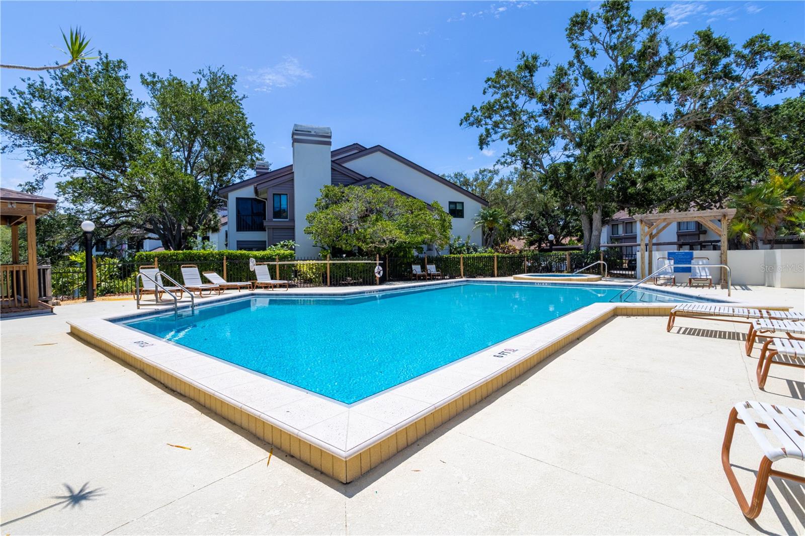 Community Pool!