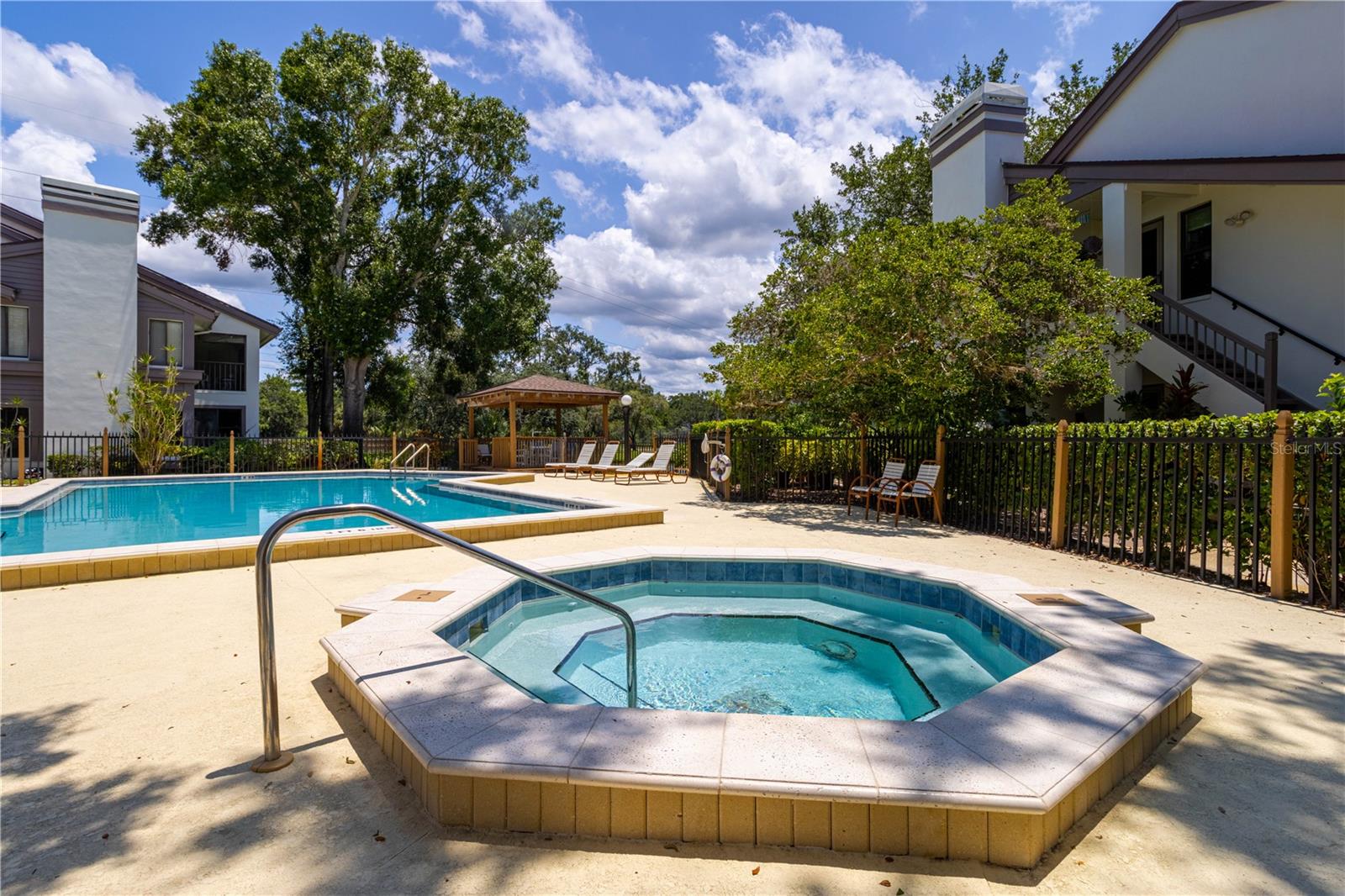 Community Pool and Spa!
