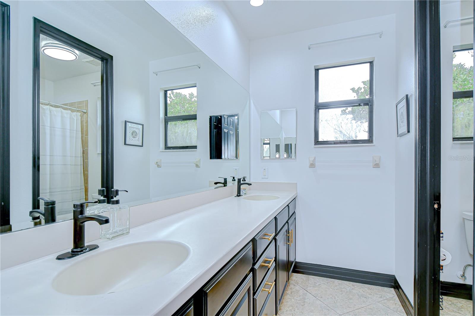 Bathroom with dual sinks!