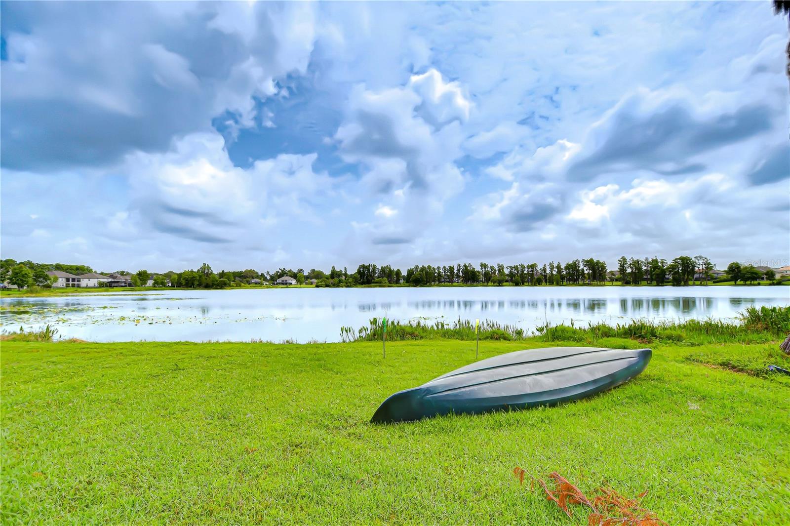 You wont find anything else nearby with a lot quite like this!