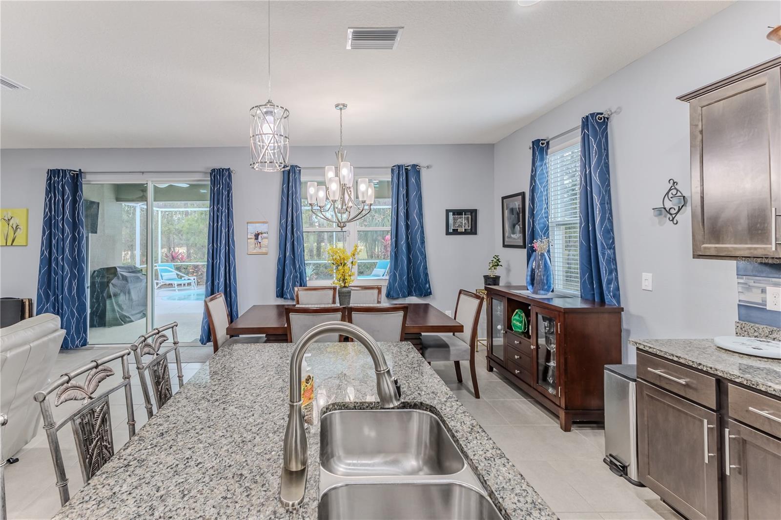 Kitchen/Dining