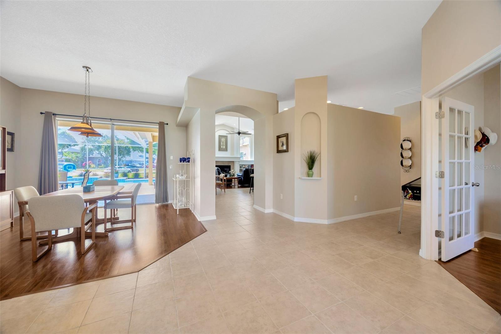 Wide Open Floor Plan & high ceilings Throughout!