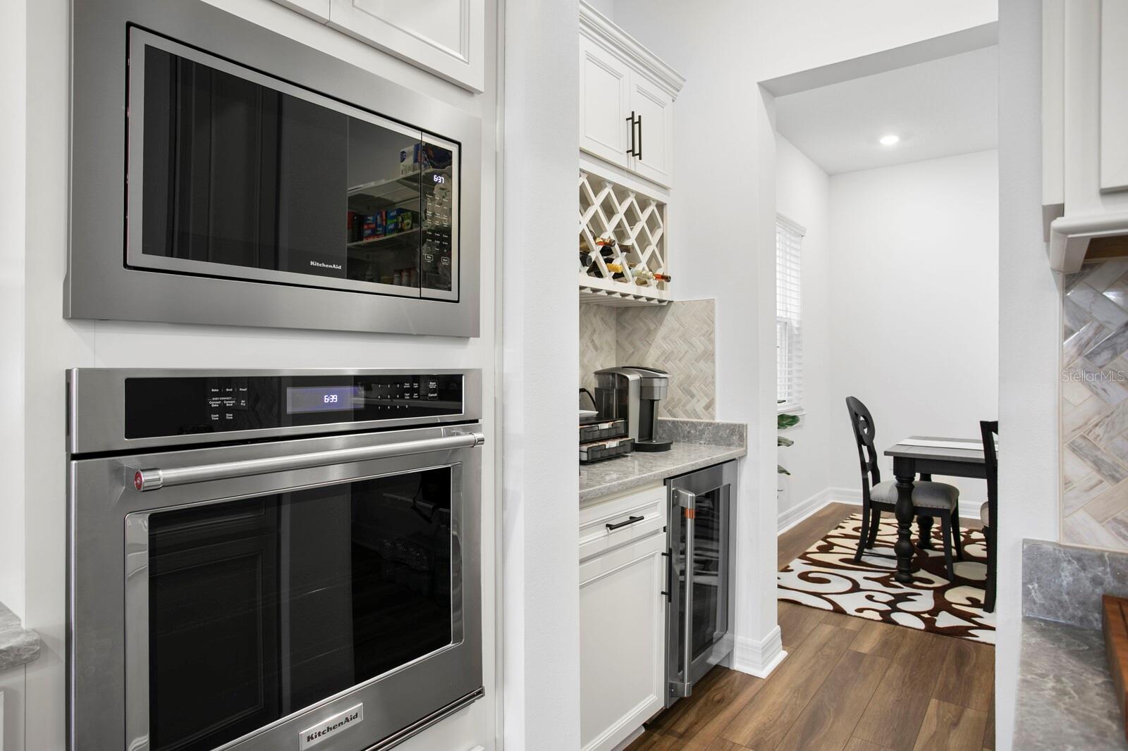 Built-in microwave and oven