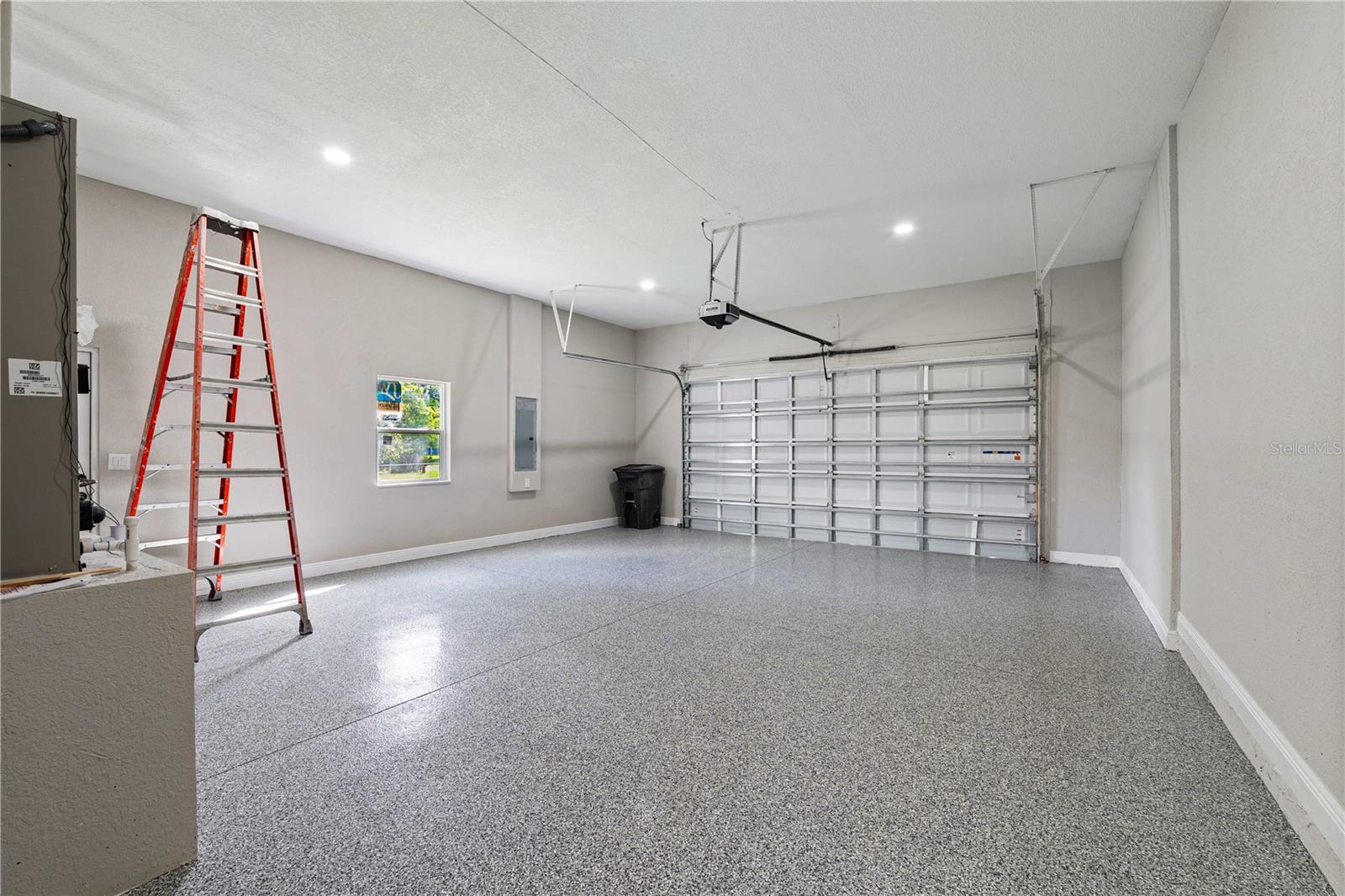 2 cars garage with epoxy flooring