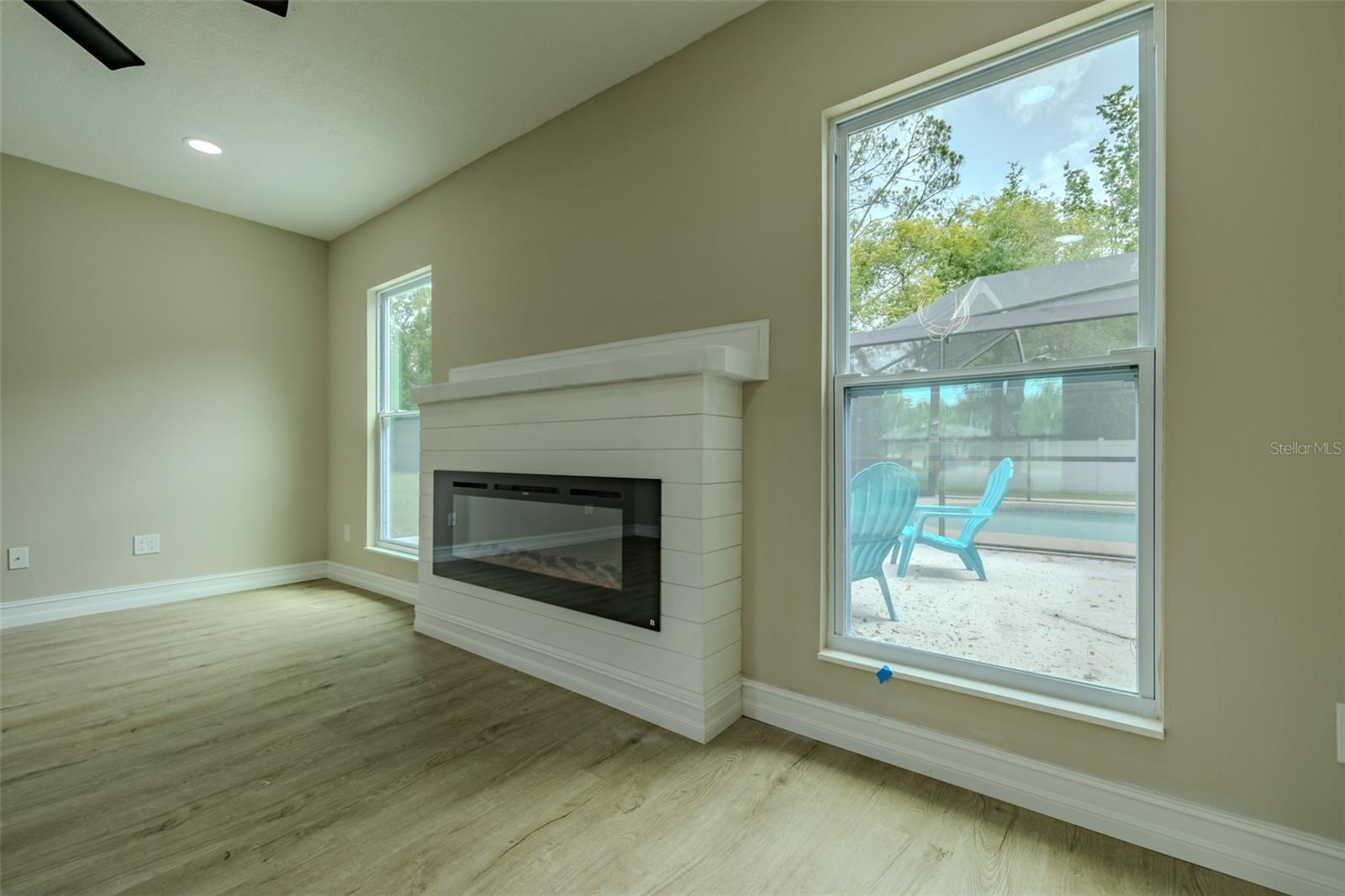 Electric Fireplace