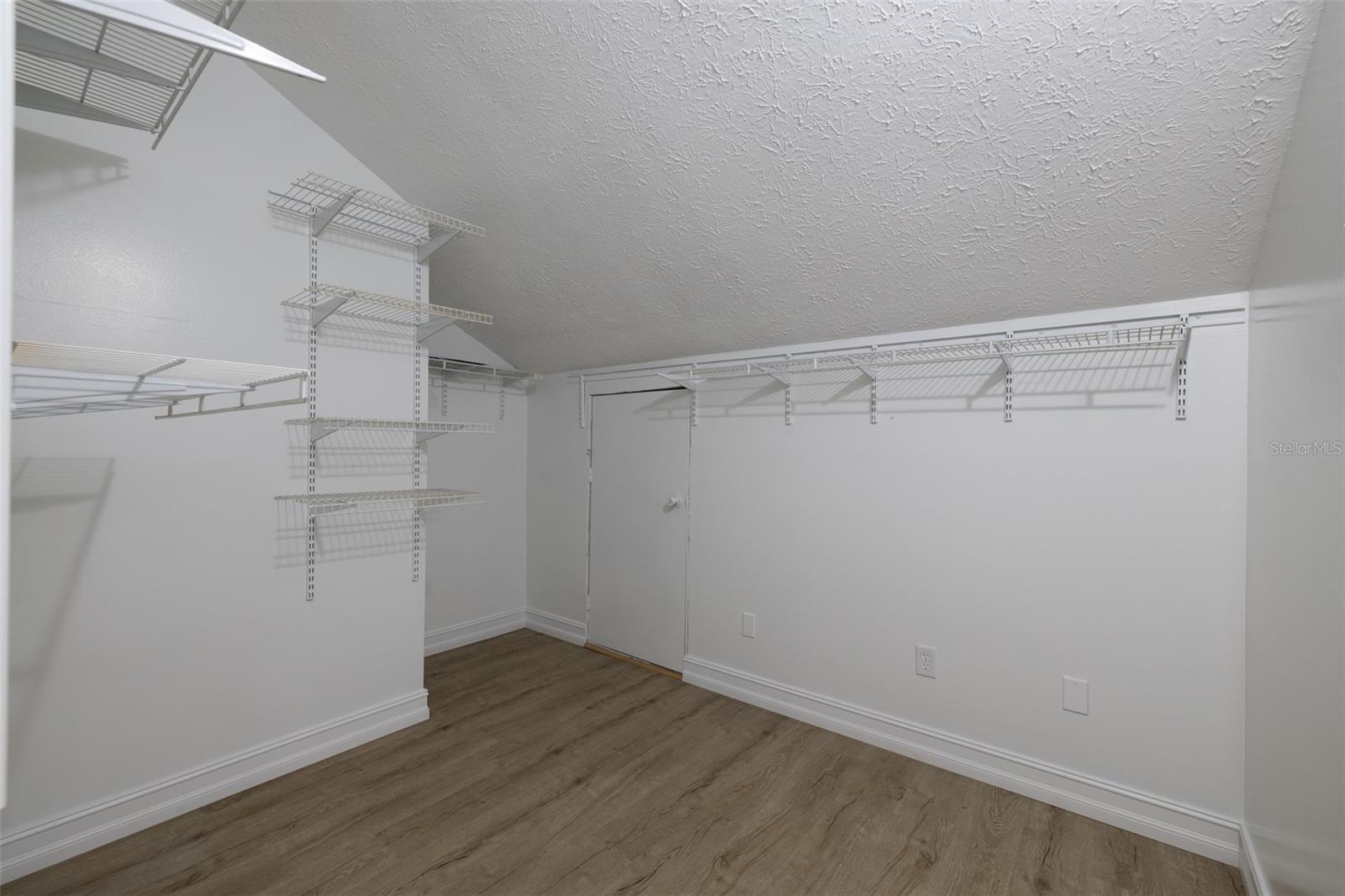 Upstairs Bonus room - Large Closet, bonus, office, kids room, play room, and More!