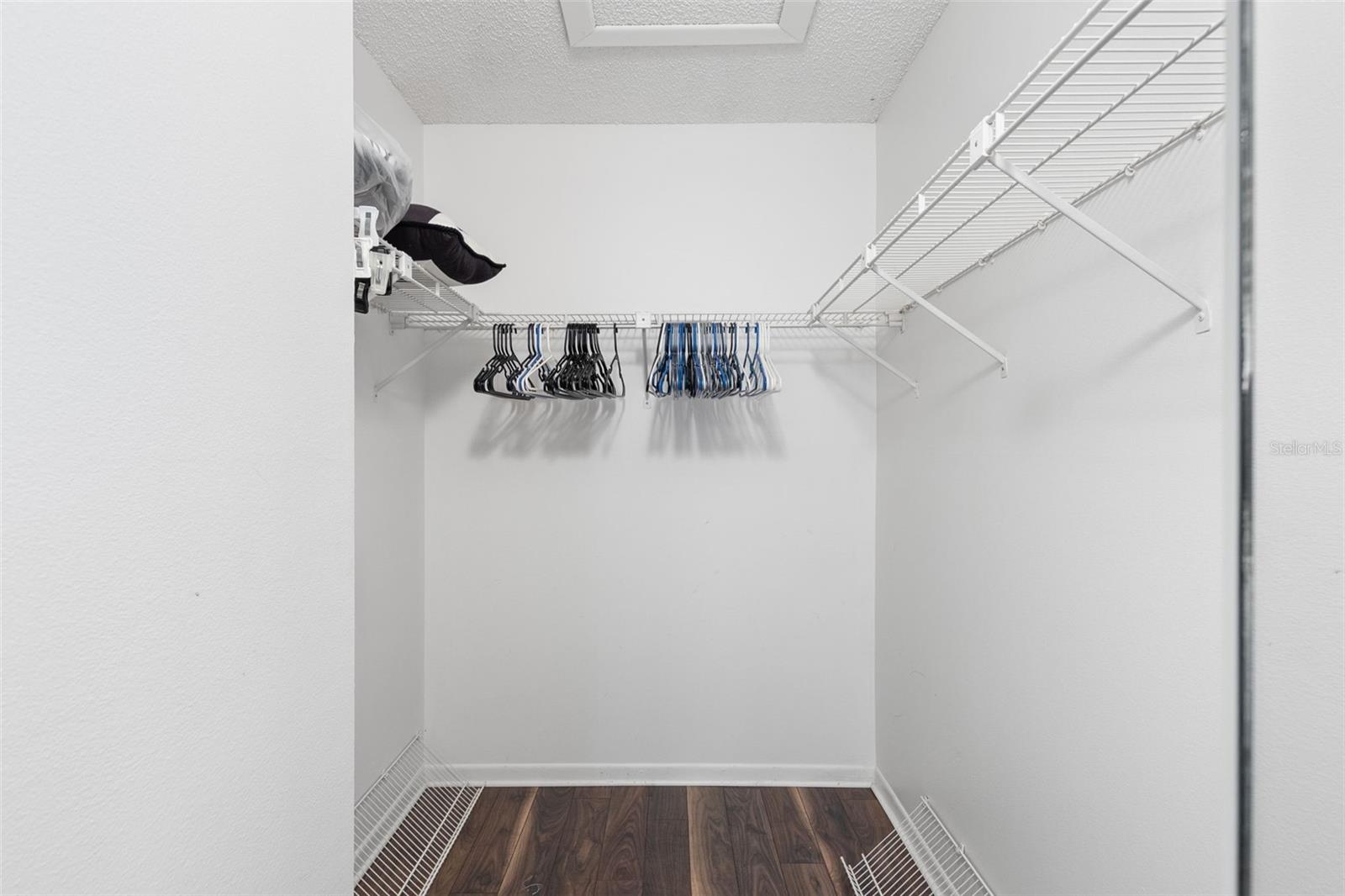 Walk in closet
