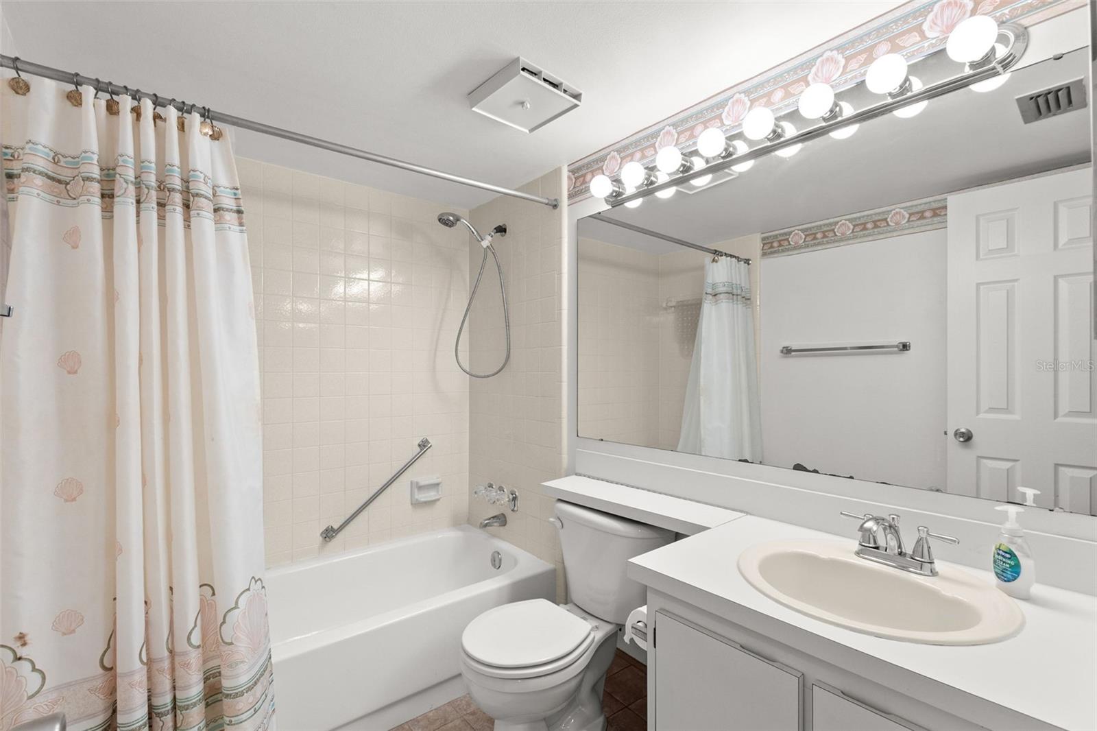 2nd bathroom