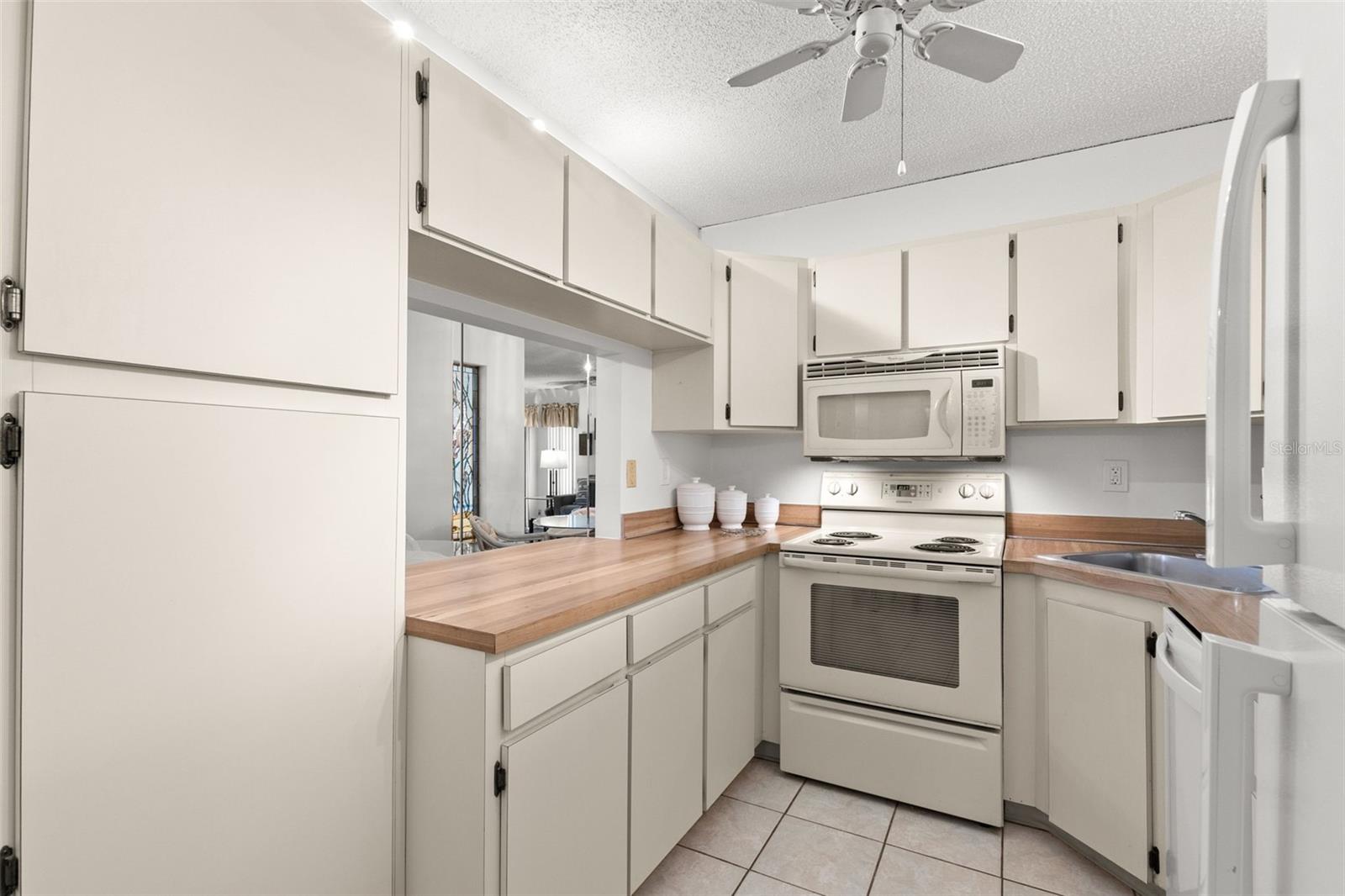 Spacious kitchen