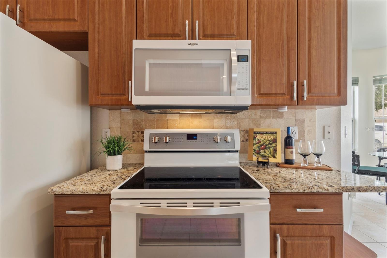 built in microwave above, double oven below