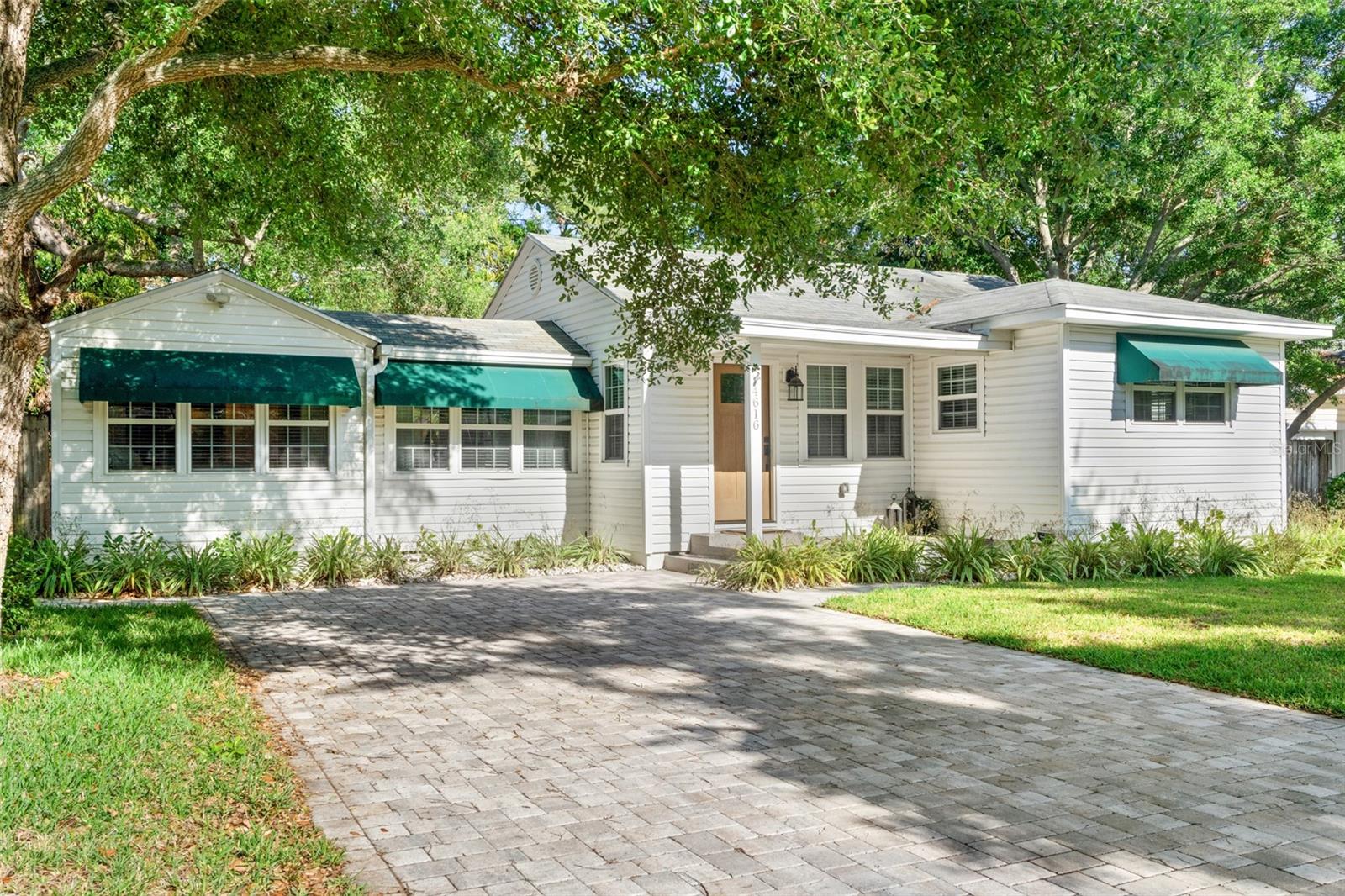 Bayshore Beautiful Pool Home