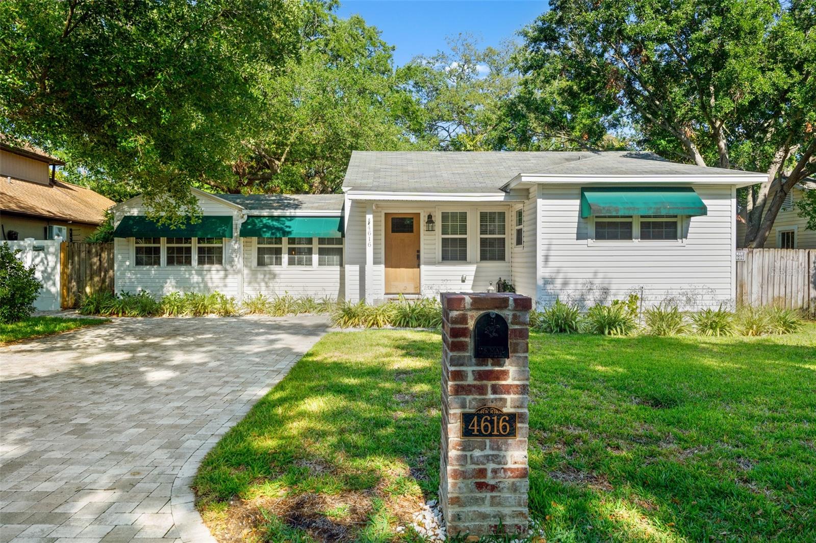 Bayshore Beautiful Pool Home