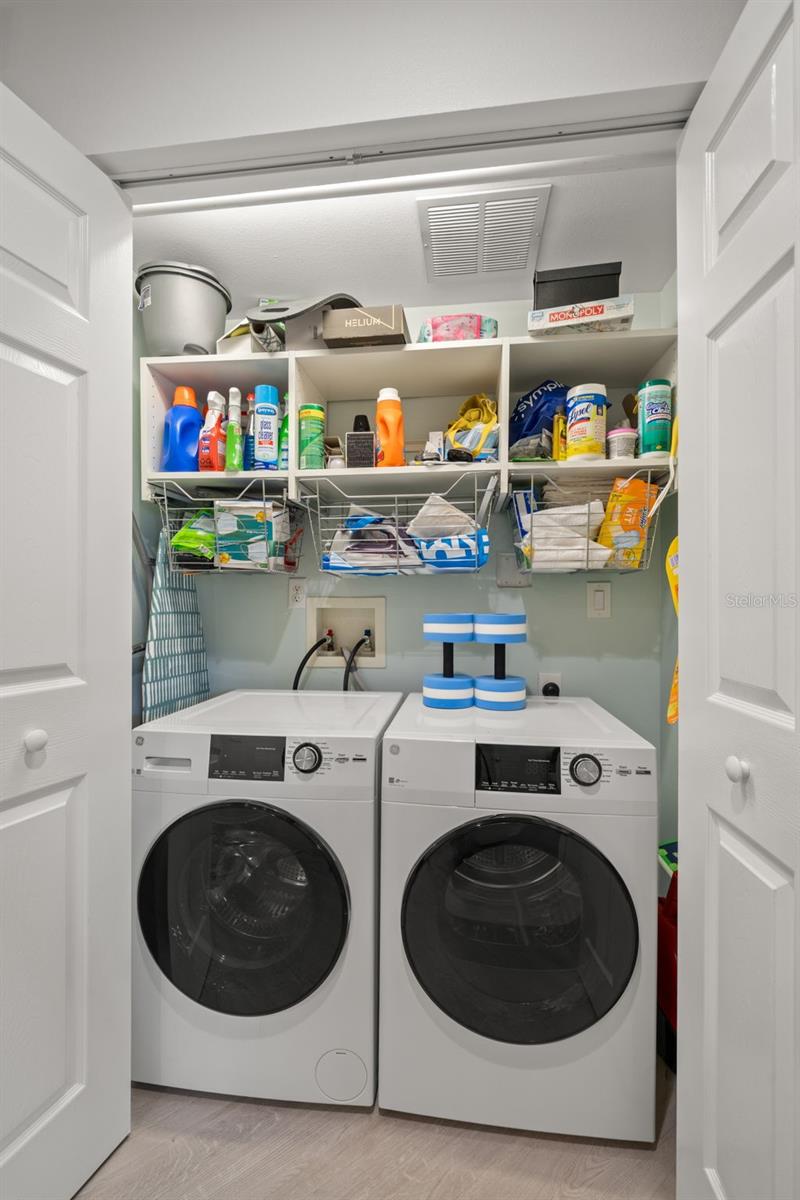 Front-load Washer/Dryer