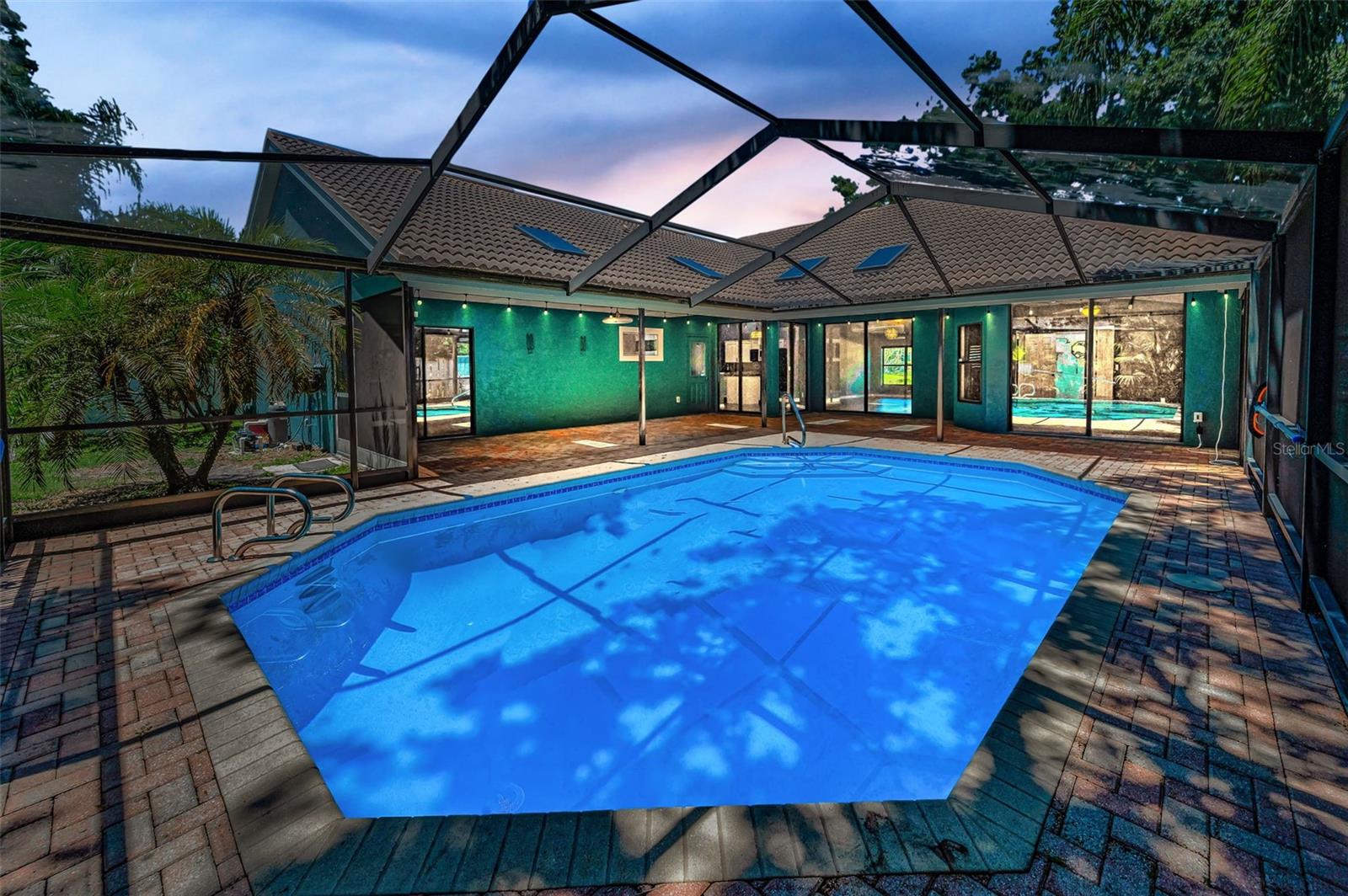 Private pool in beautiful setting