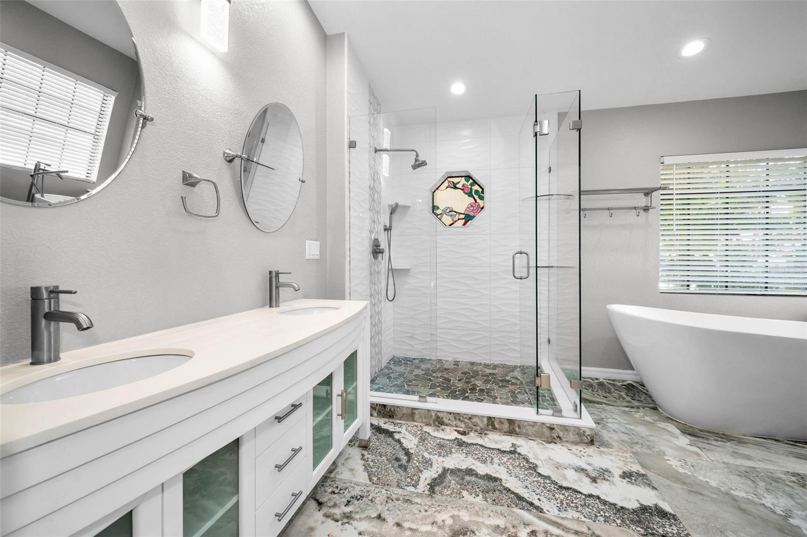 Primary bath