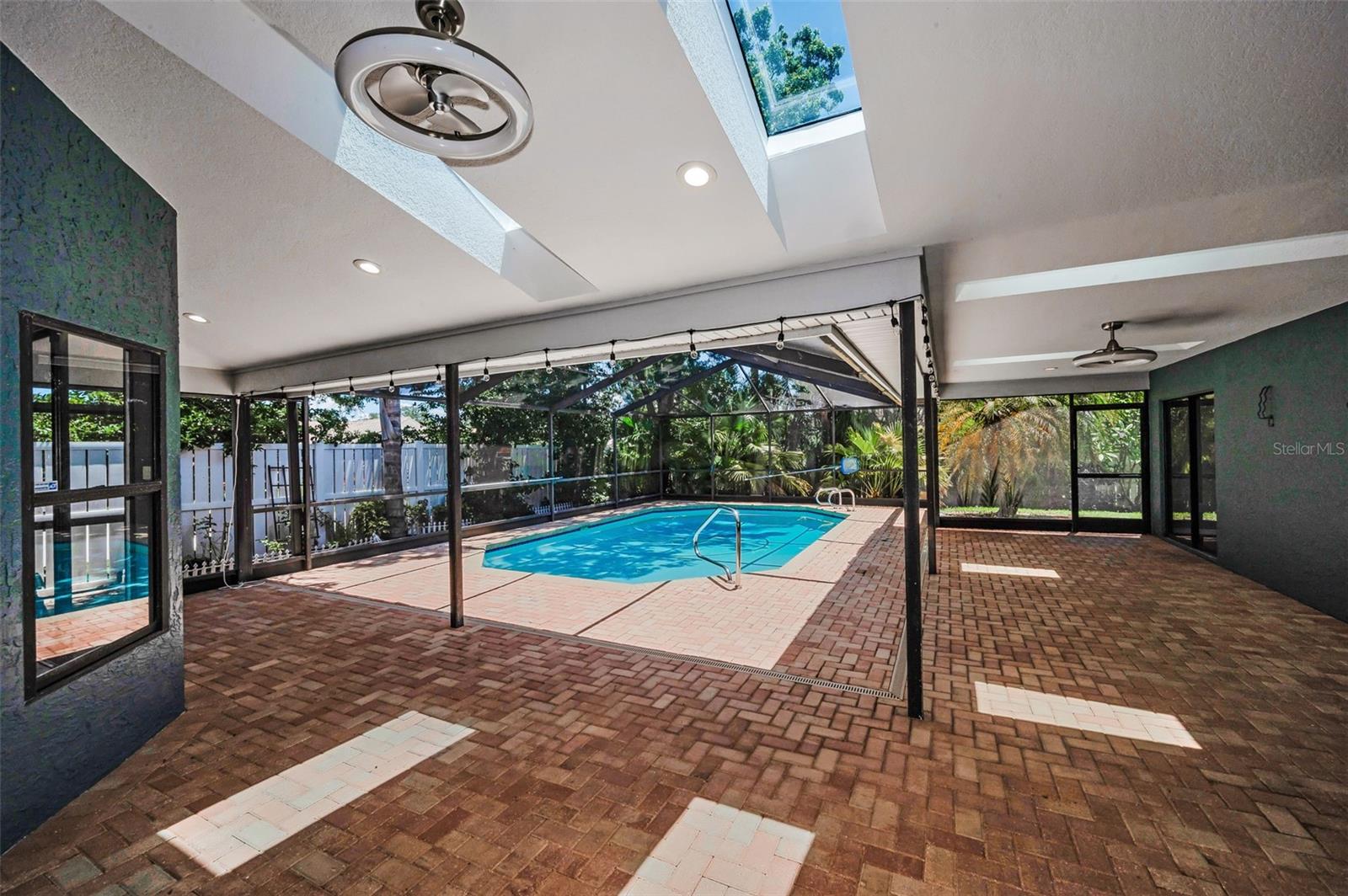 Extended lanai