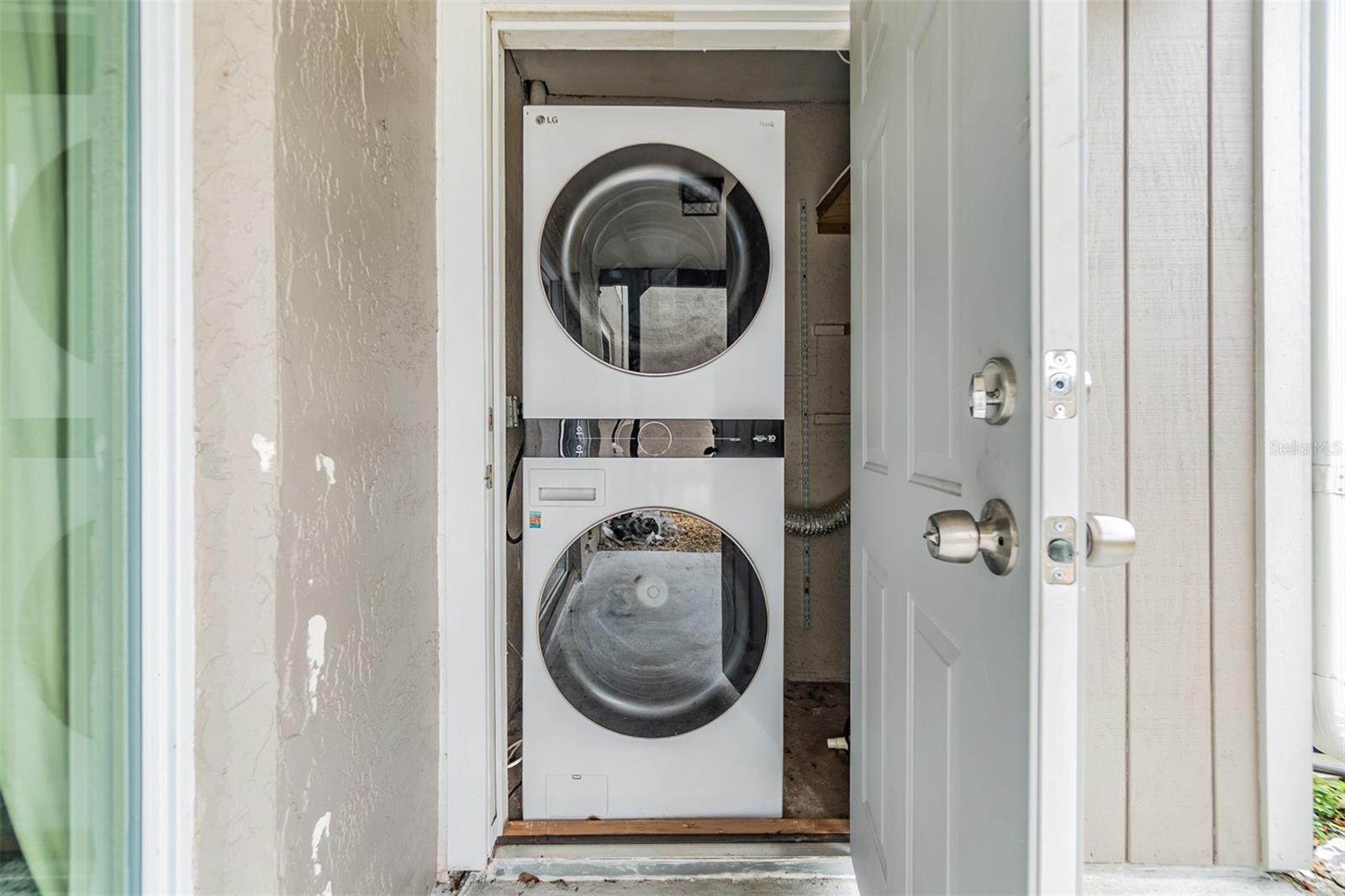 LG washer and dryer convey