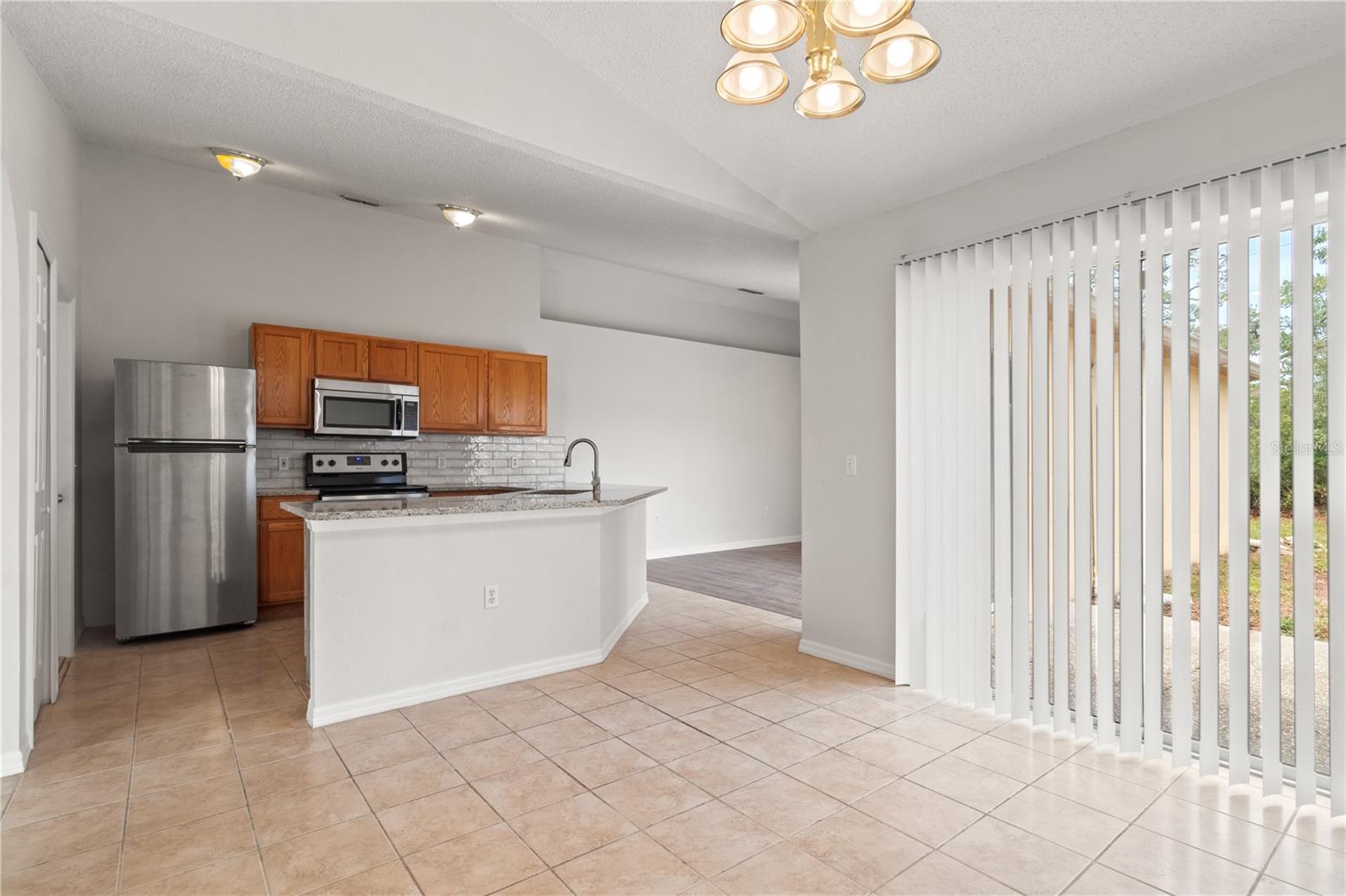 Kitchen / Eat-In