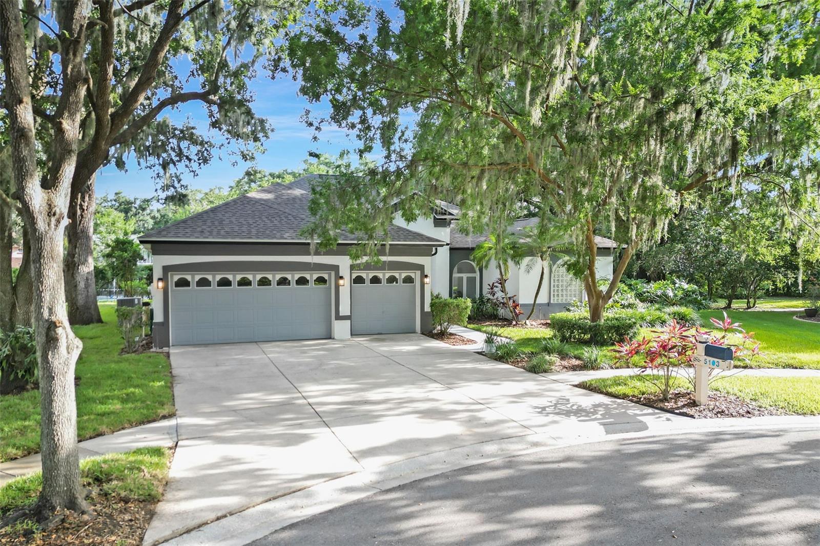 3-car Garage