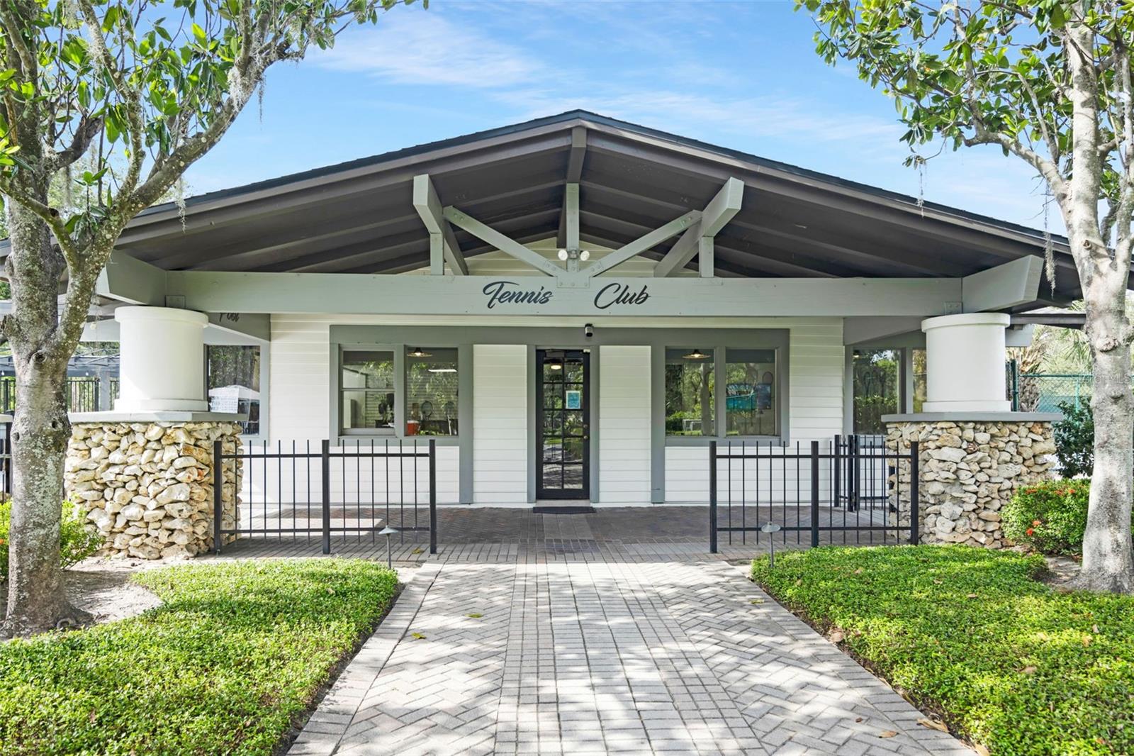 River Hills Country Club Tennis Shop