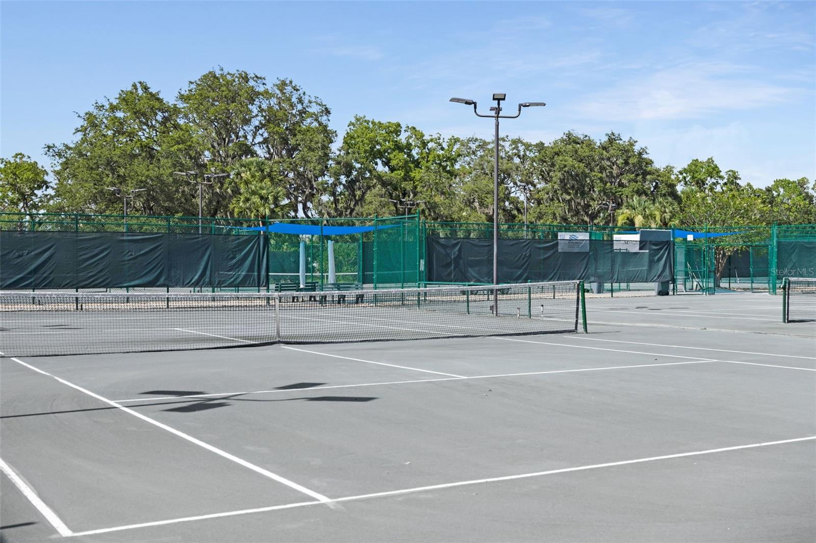 Country Club Community Tennis Courts