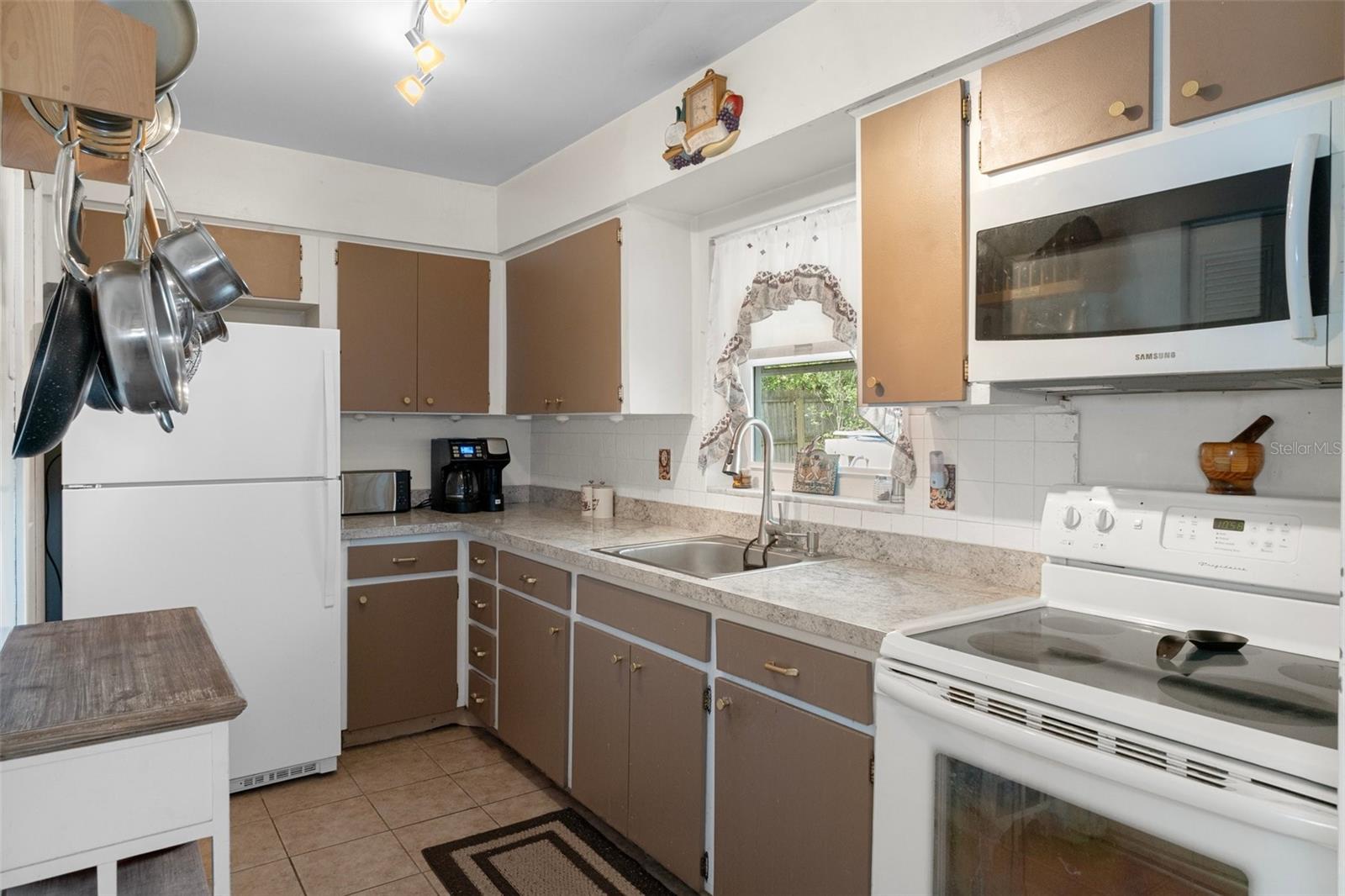 Kitchen with NEW Counter Tops