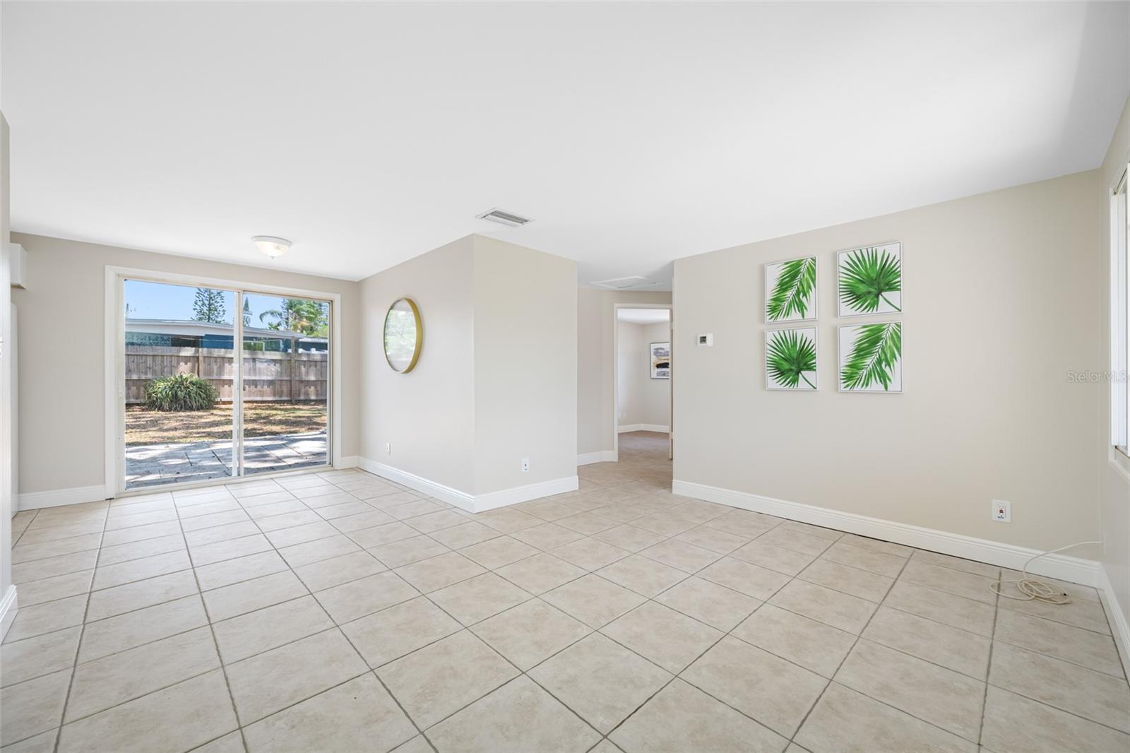 Living Room/L Dining Area!