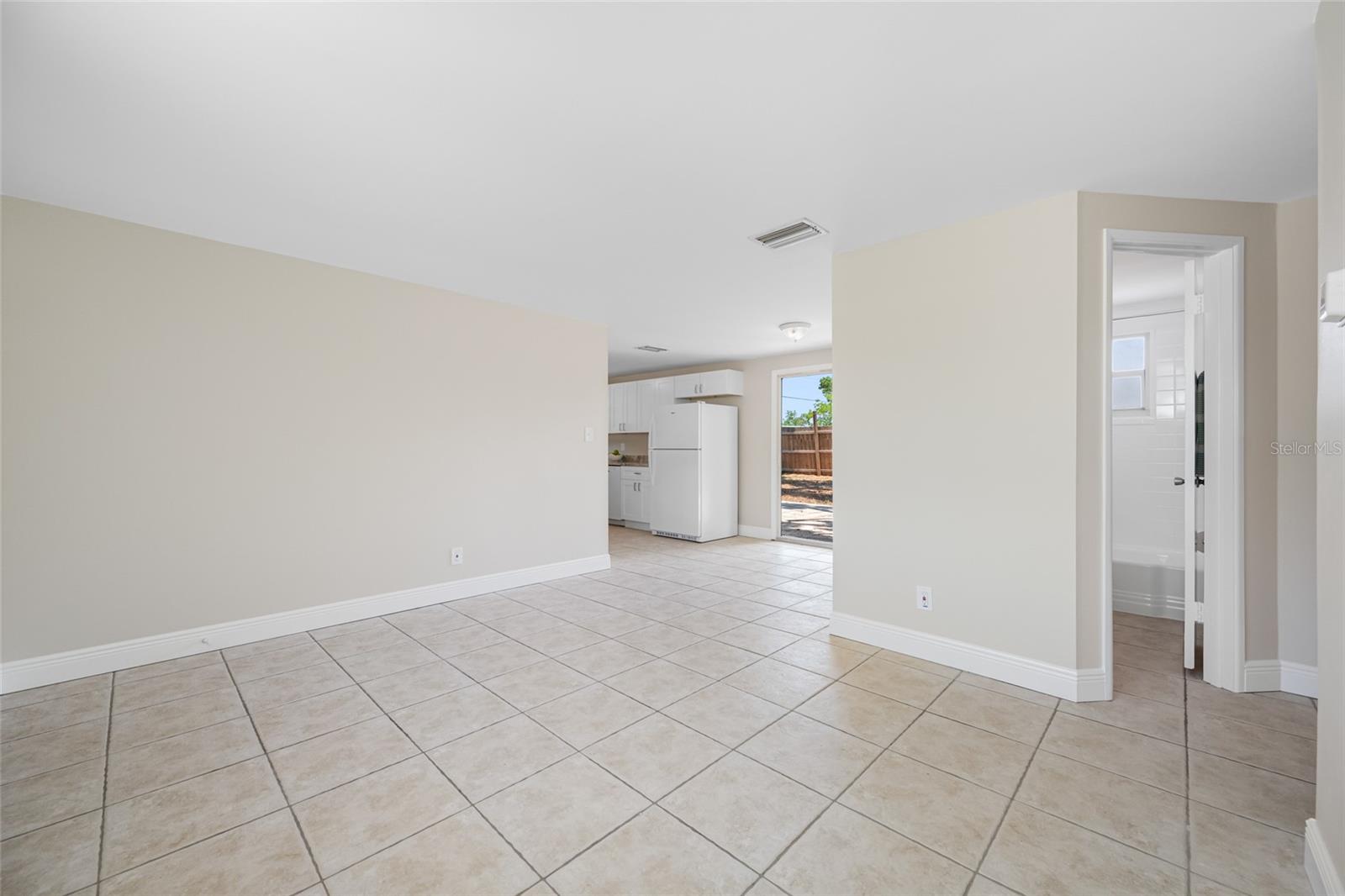 Nice Open Floor Plan!