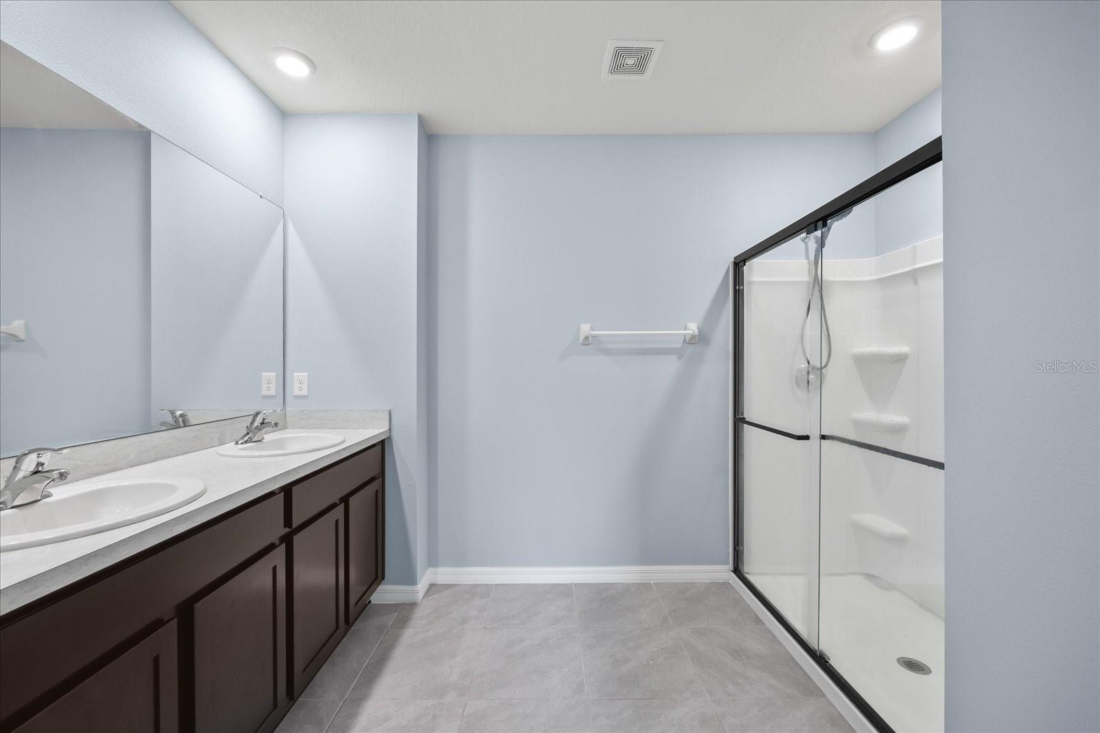 Ensuite bathroom